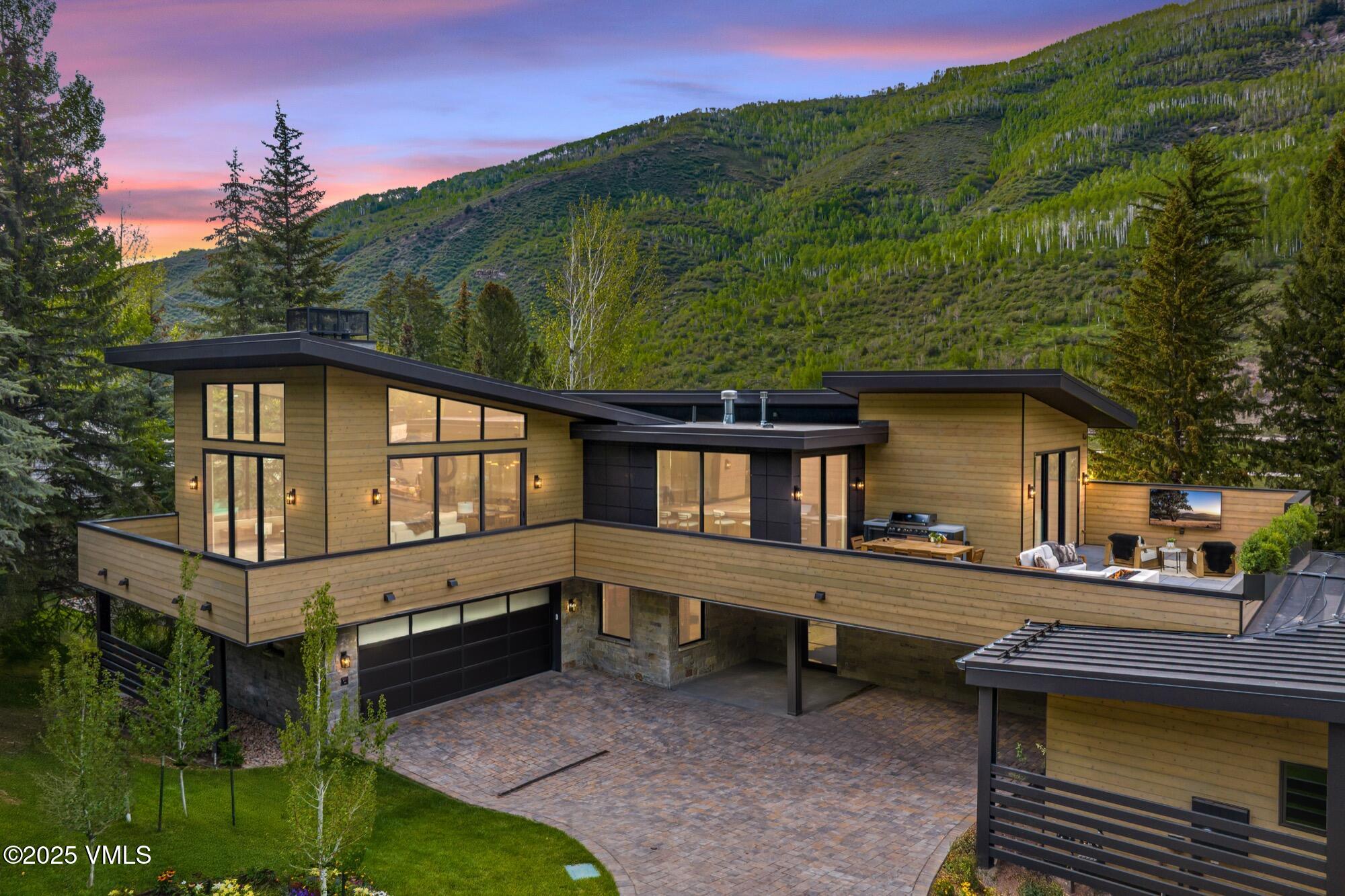 1487 Vail Valley Drive — photo