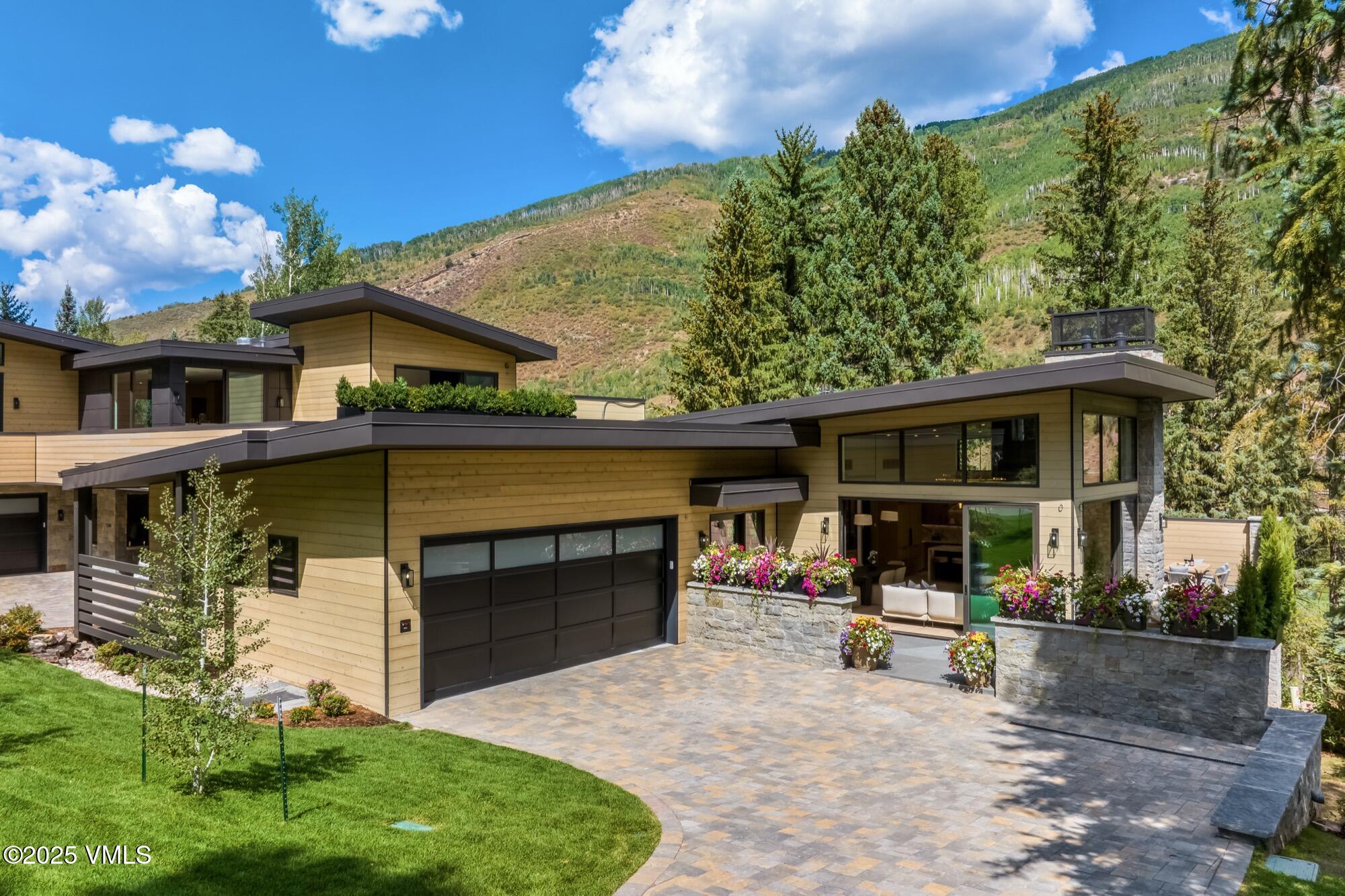 1489 Vail Valley Drive — photo