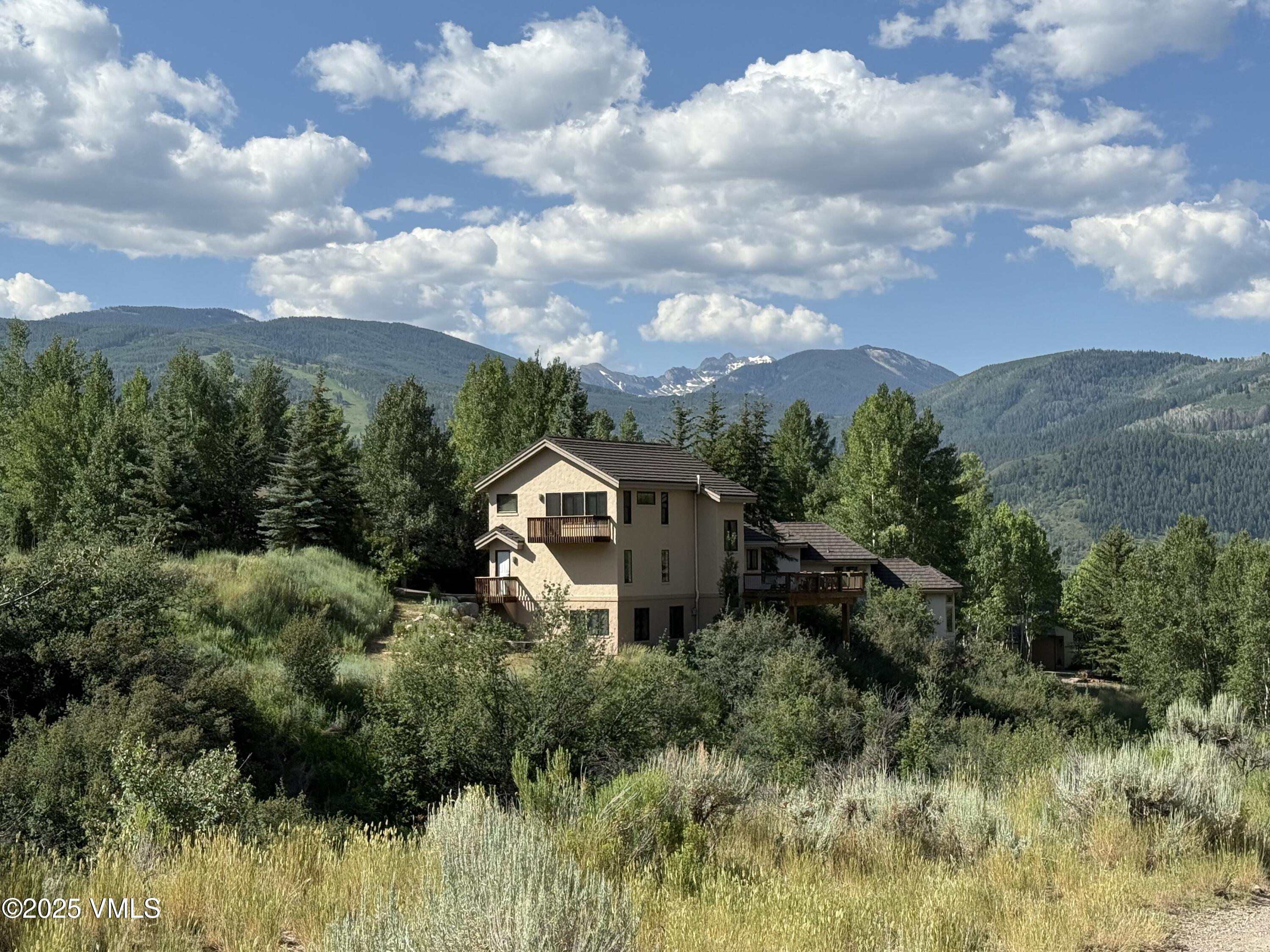 1140 June Creek Road — photo