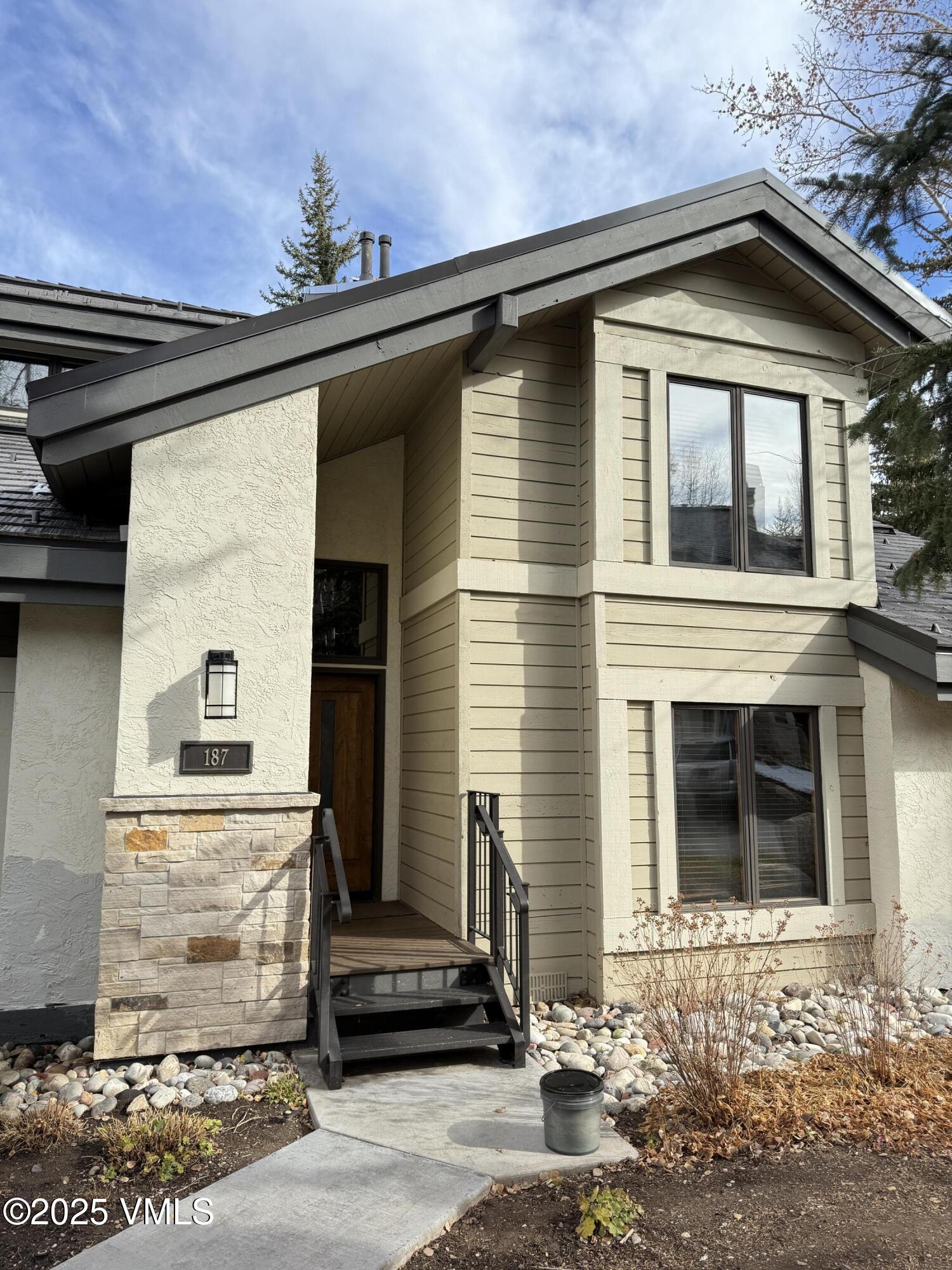 185 Willis Place 187 — photo