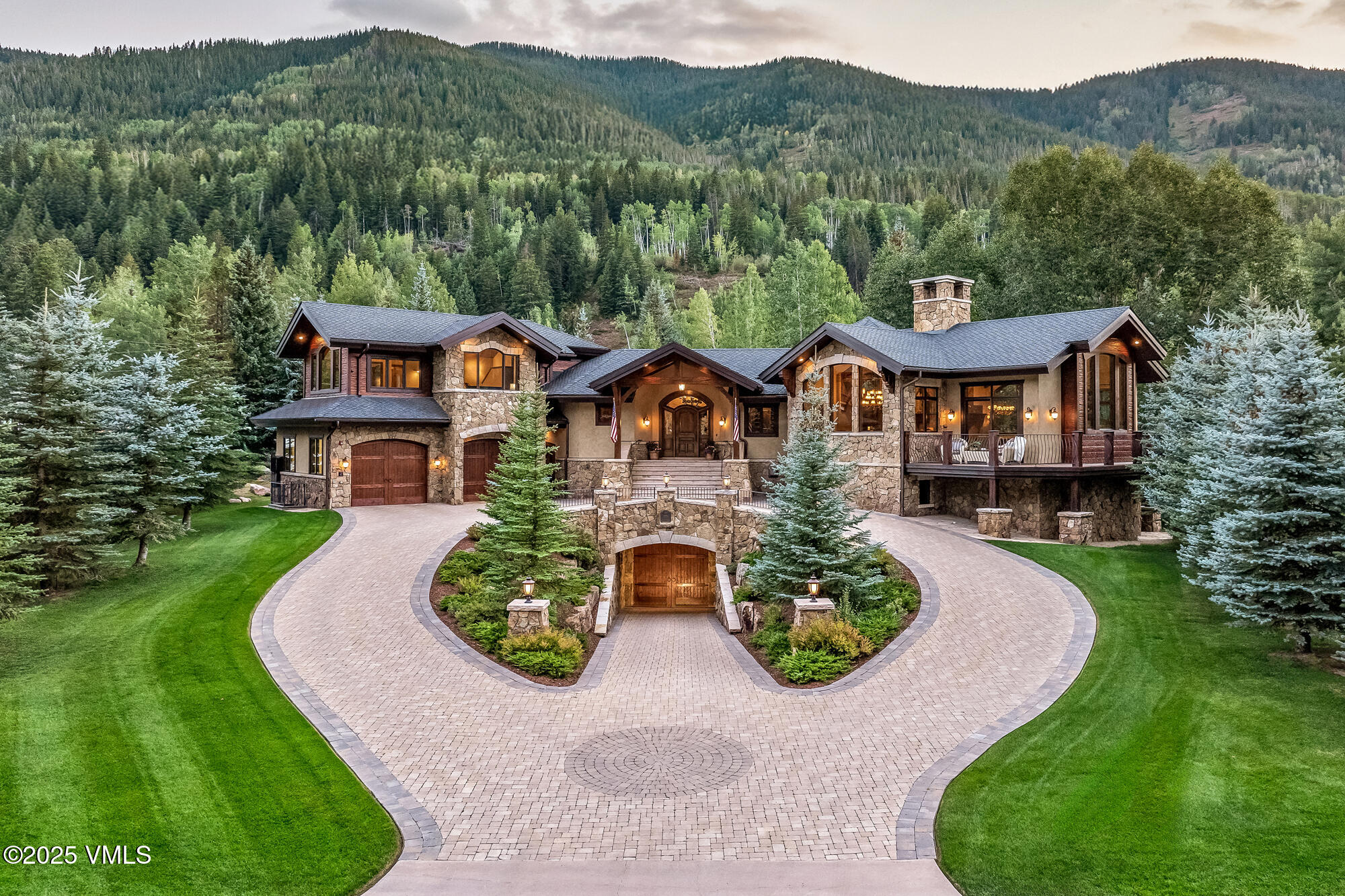 4936 Juniper Lane — photo