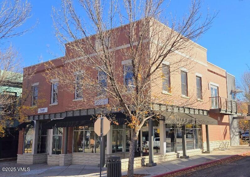 1160 Capitol Street 202 — photo