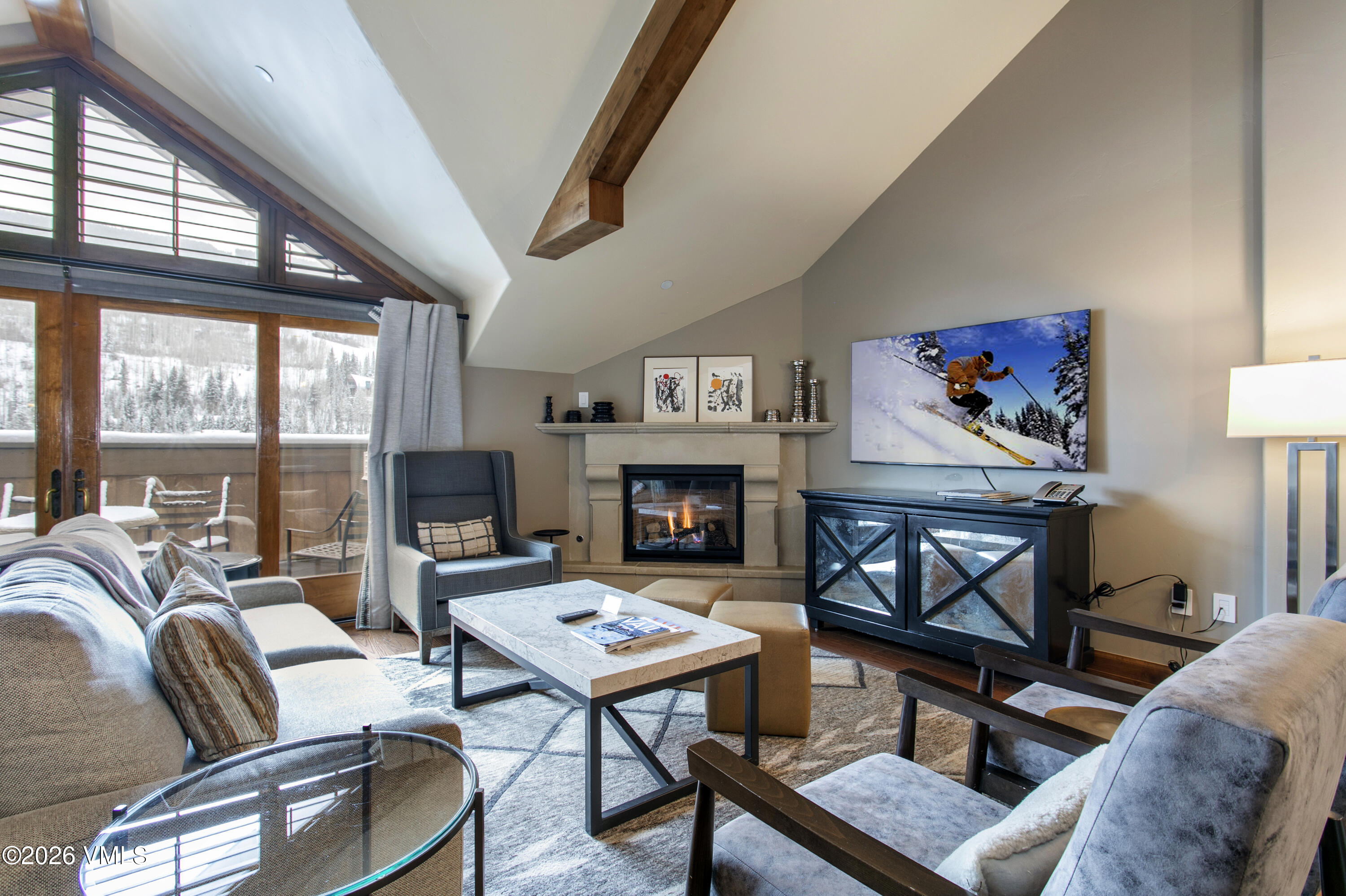 16 Vail Road 427 — photo