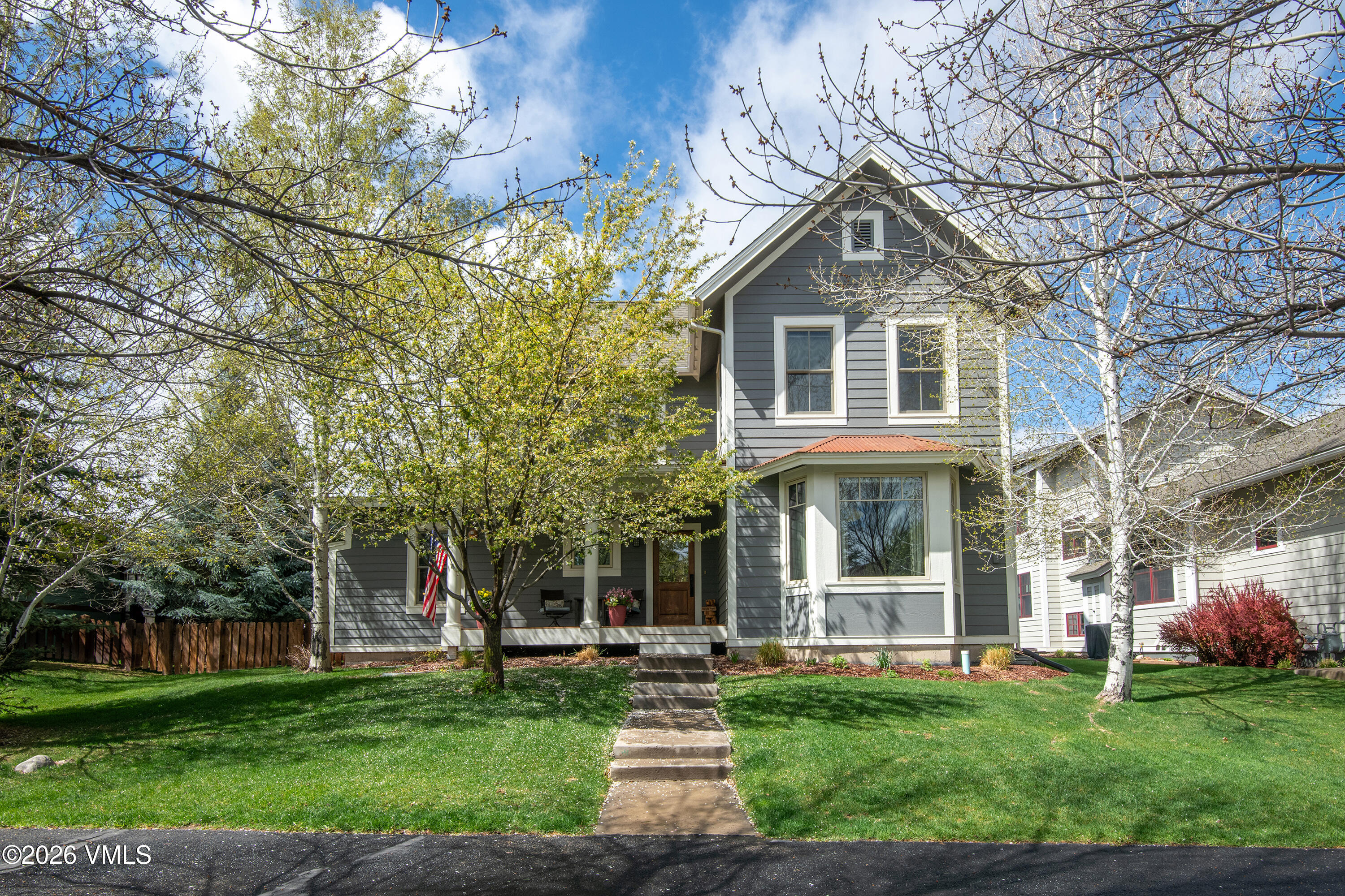 135 Palmer Loop — photo