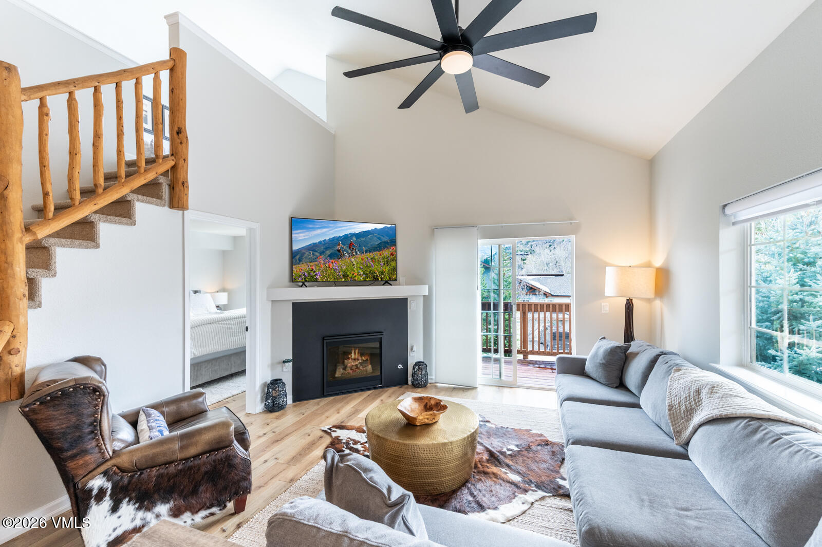 2105 Crazy Horse Circle 2105 — photo