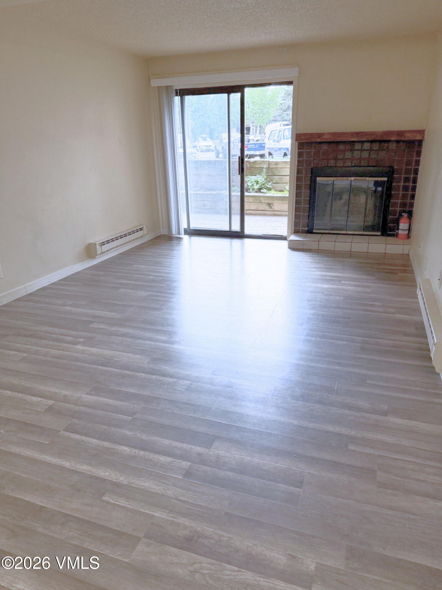 998 W Beaver Creek Boulevard # D102 — photo