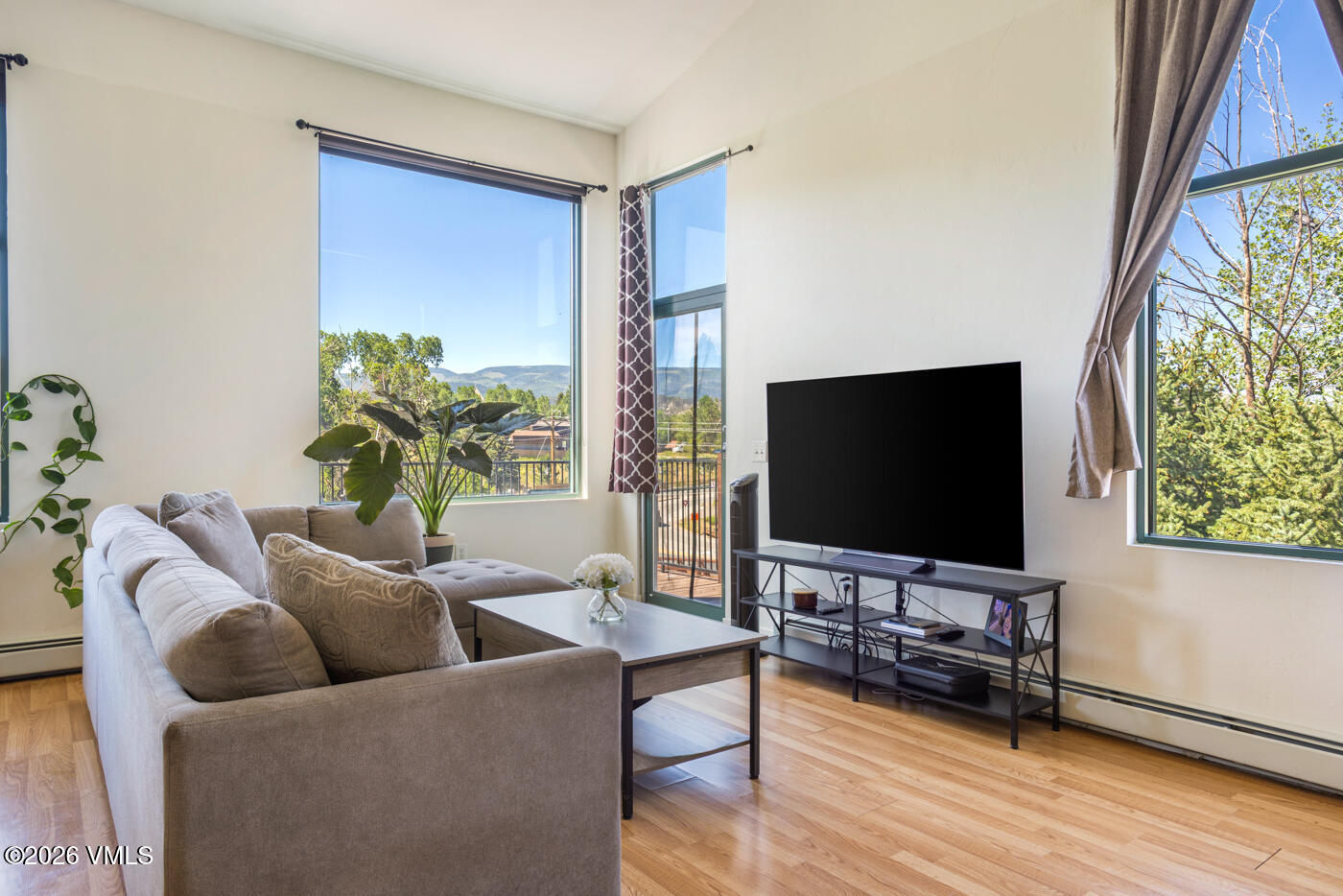 705 Nogal Road Apt a10 — photo