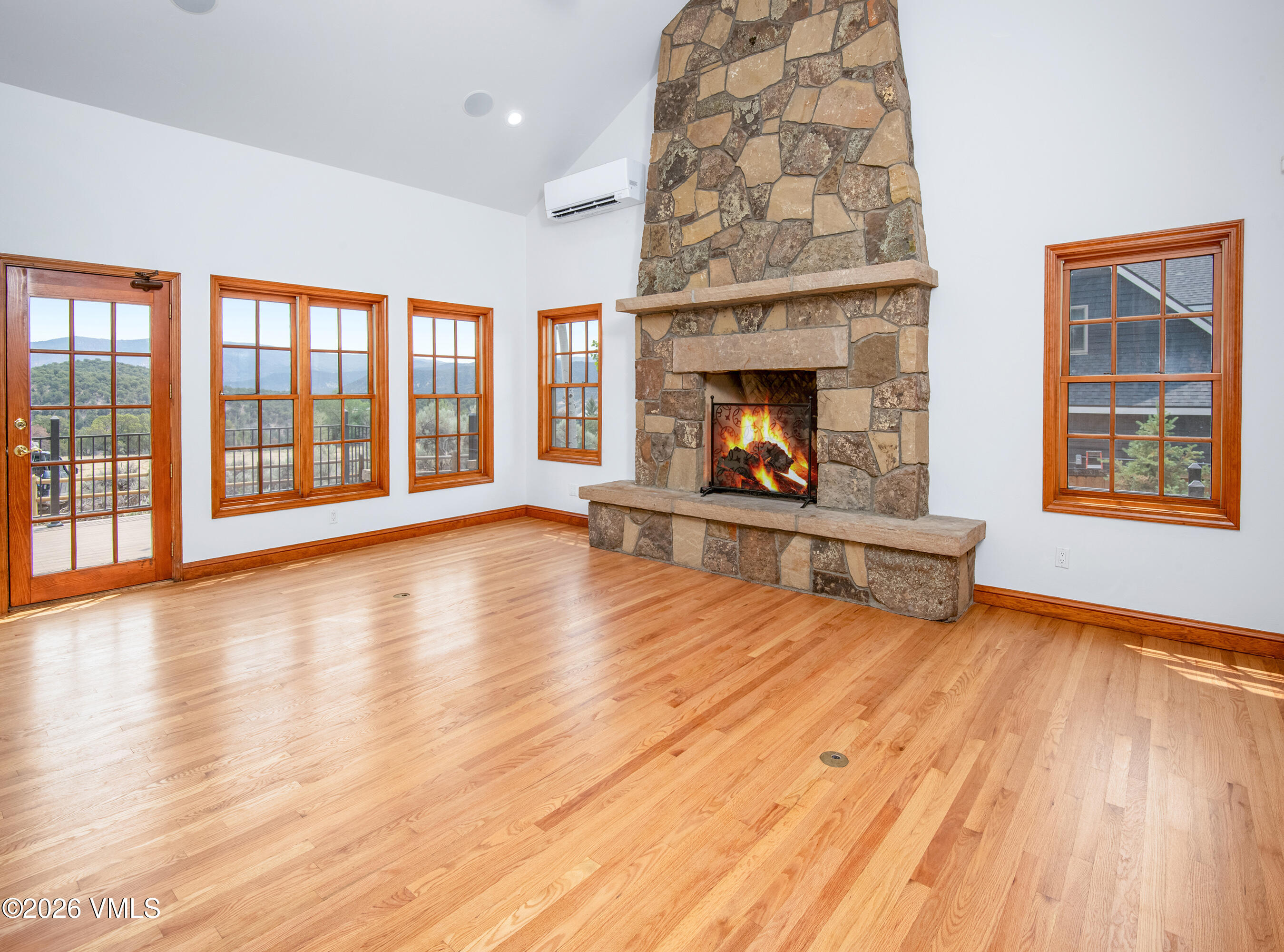 1314 Mesa Drive — photo