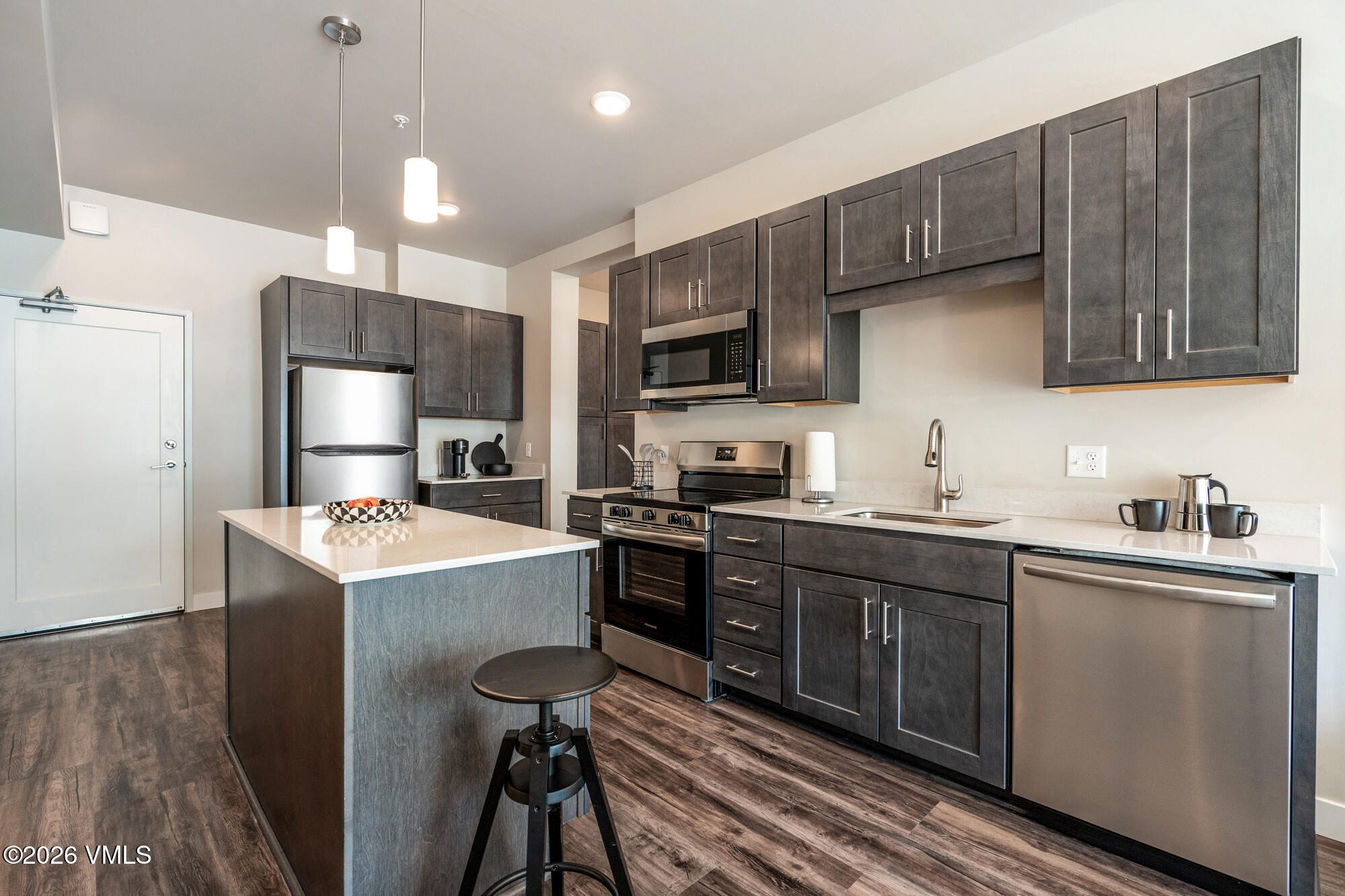 1281 N Frontage Road W E403 — photo