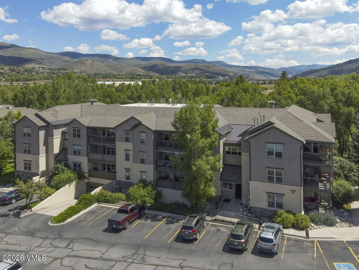 40 River Pines Court B102 — photo