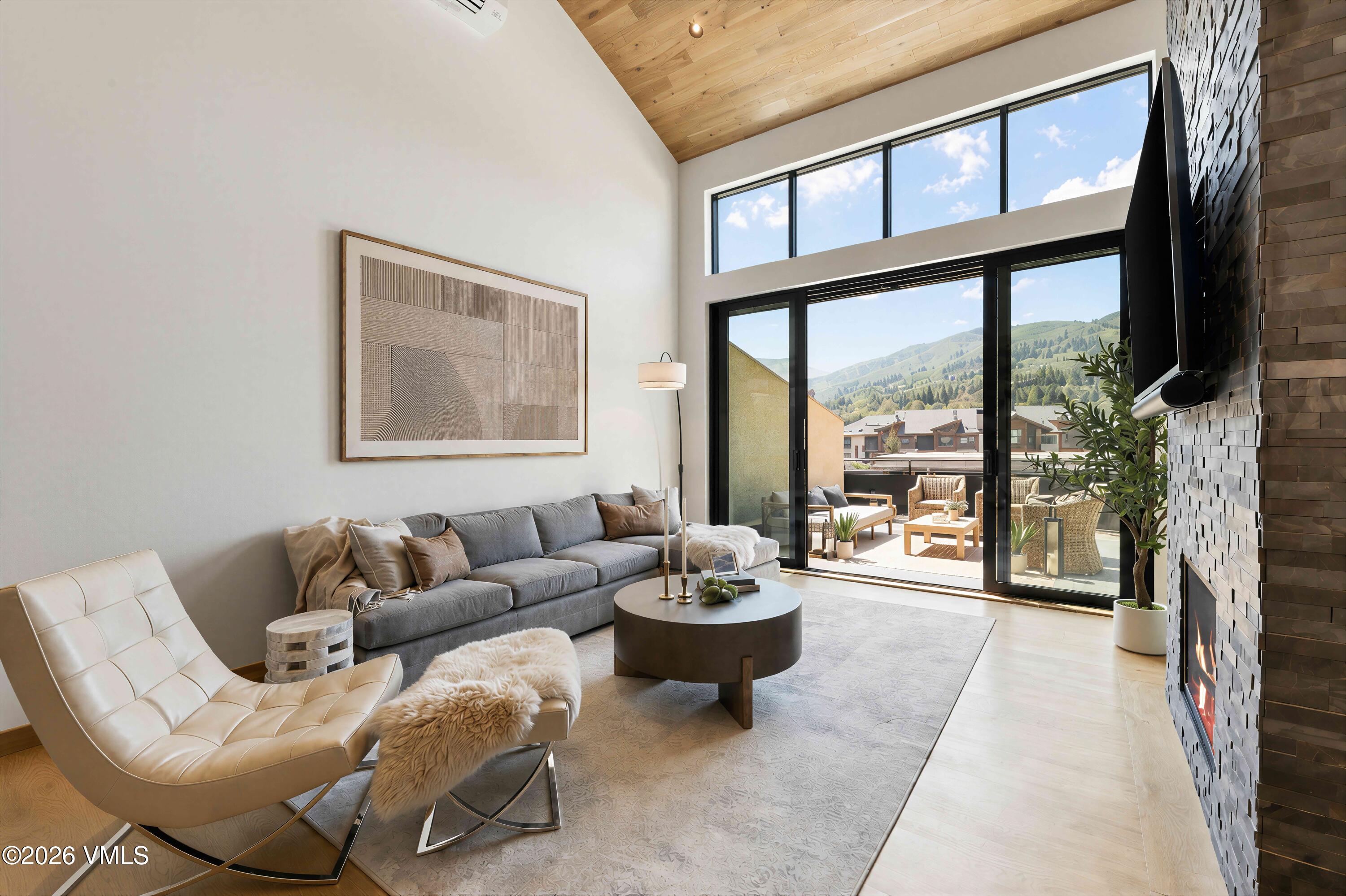 137 Benchmark Road 214-W — photo