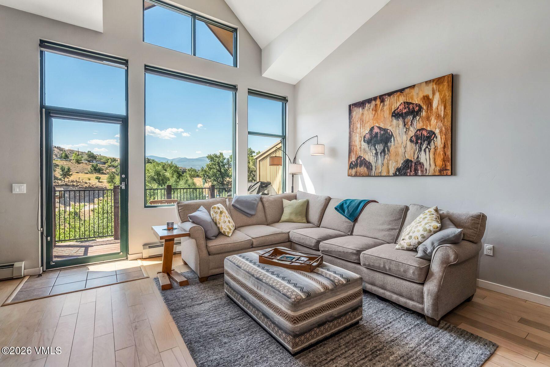 705 Nogal Road Apt a7 — photo