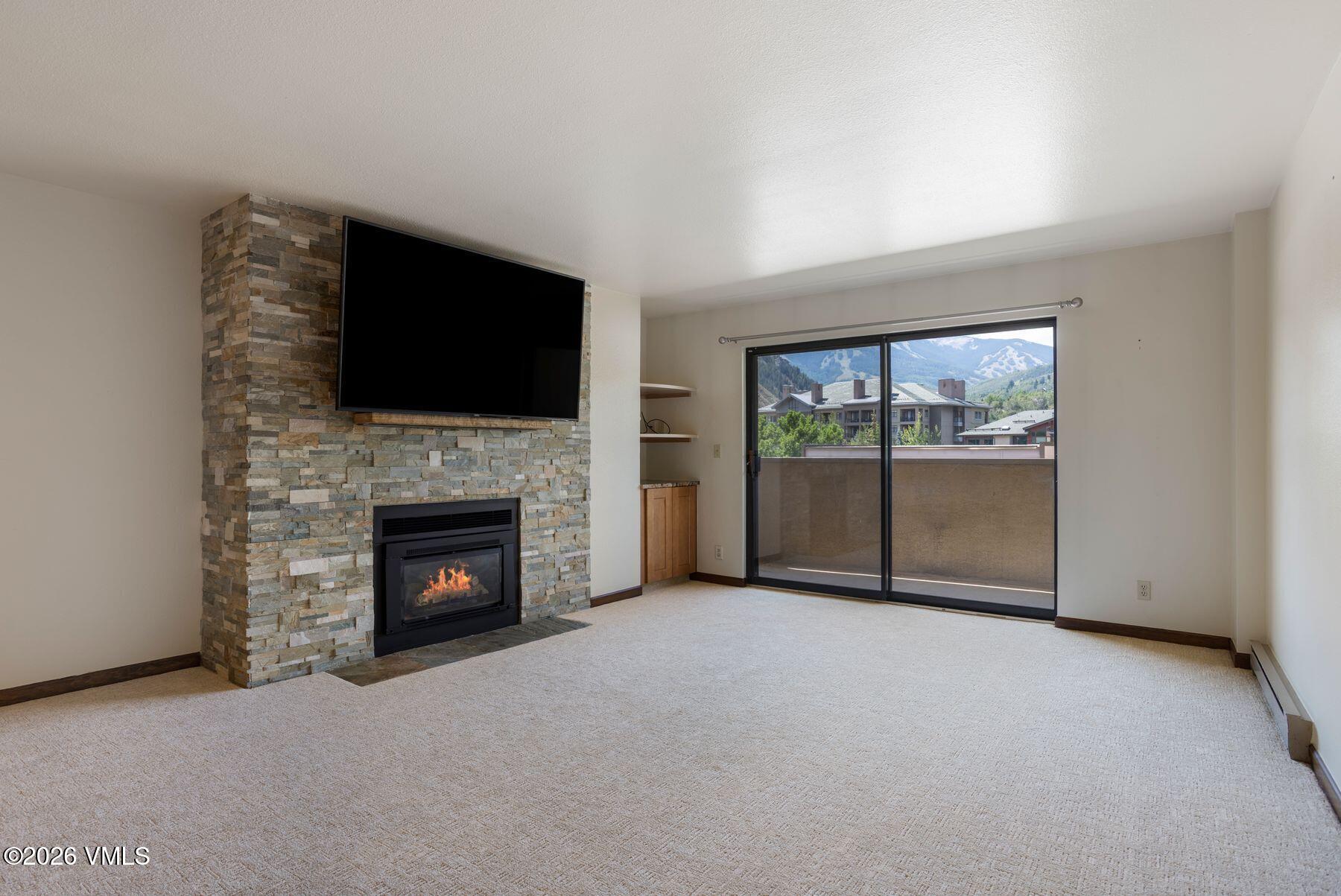 137 Benchmark Road 211 — photo