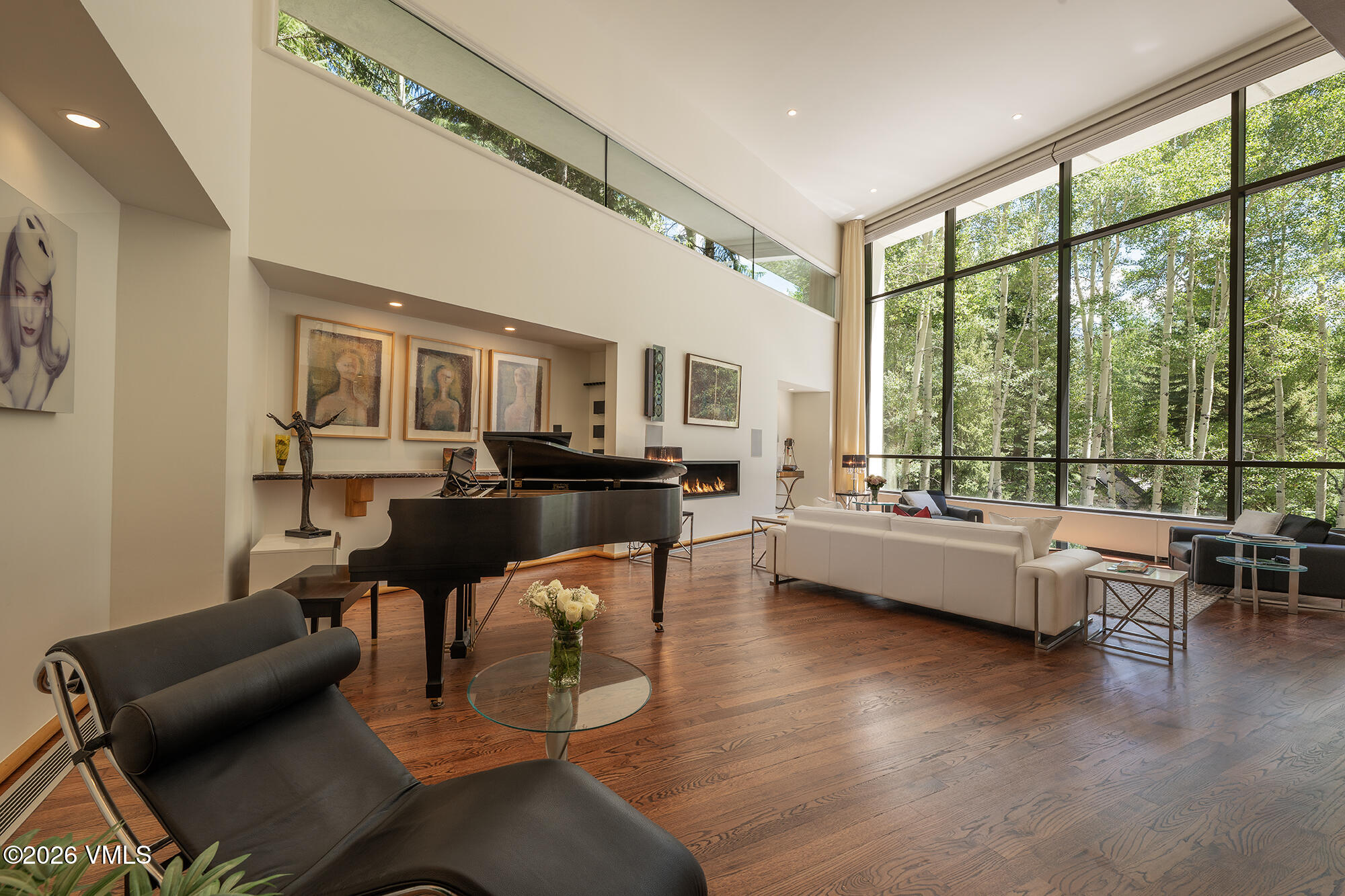 2038 Sunburst Drive — photo
