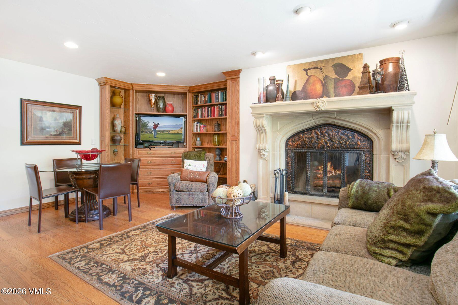 131 W Meadow Drive #202 — photo