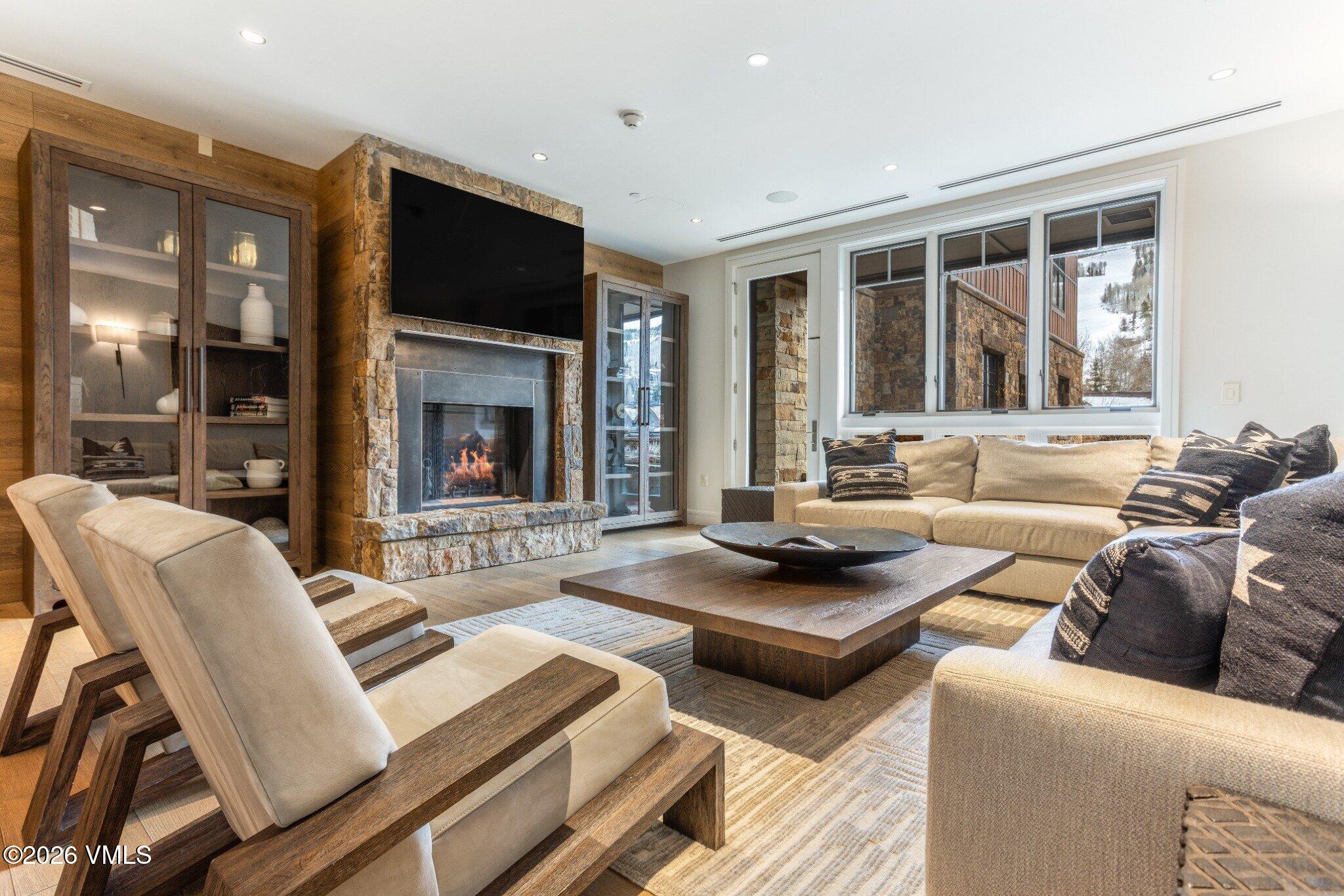 141 E Meadow Drive #3D-East — photo