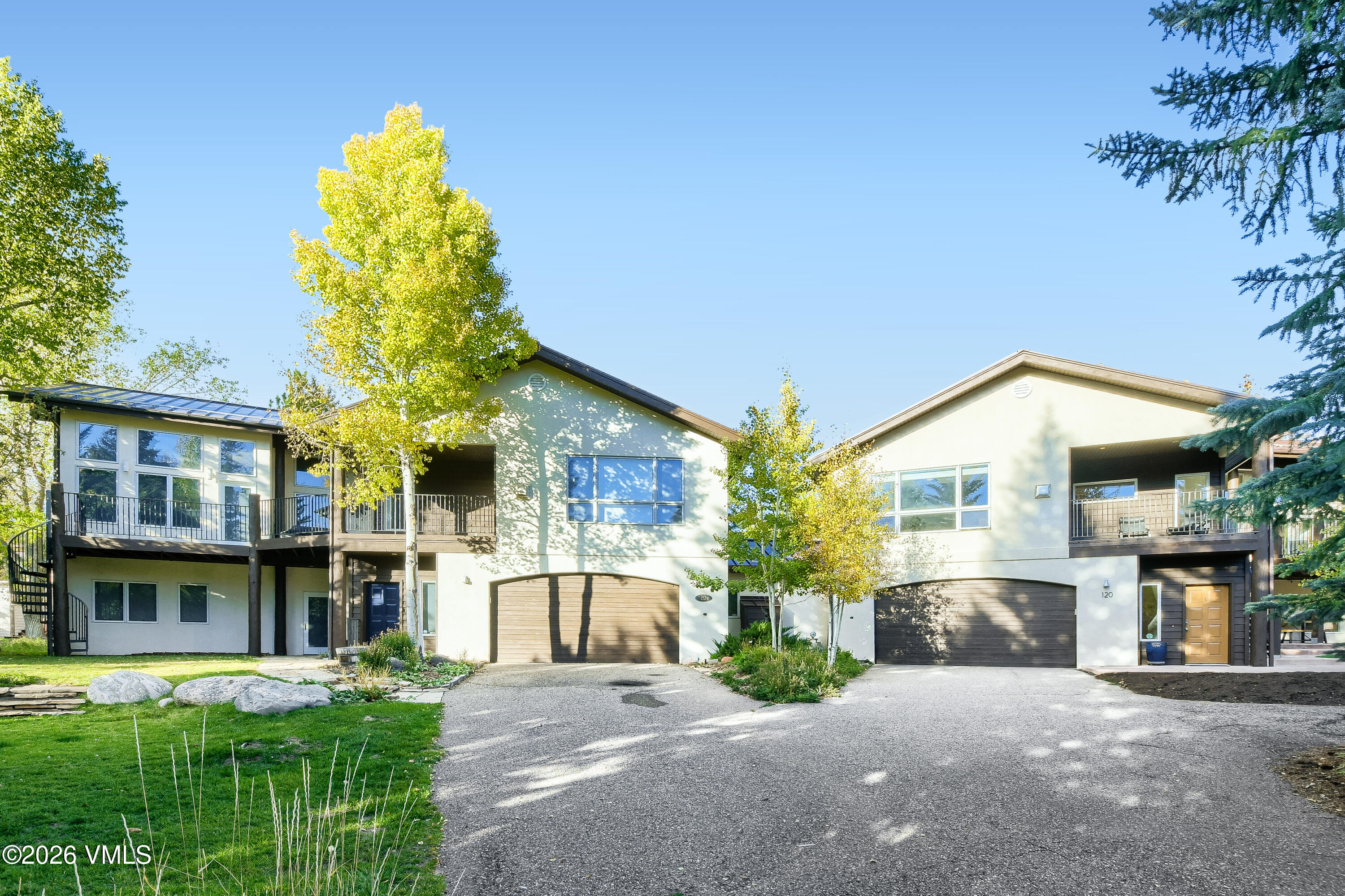 120 Hereford Road #E — photo