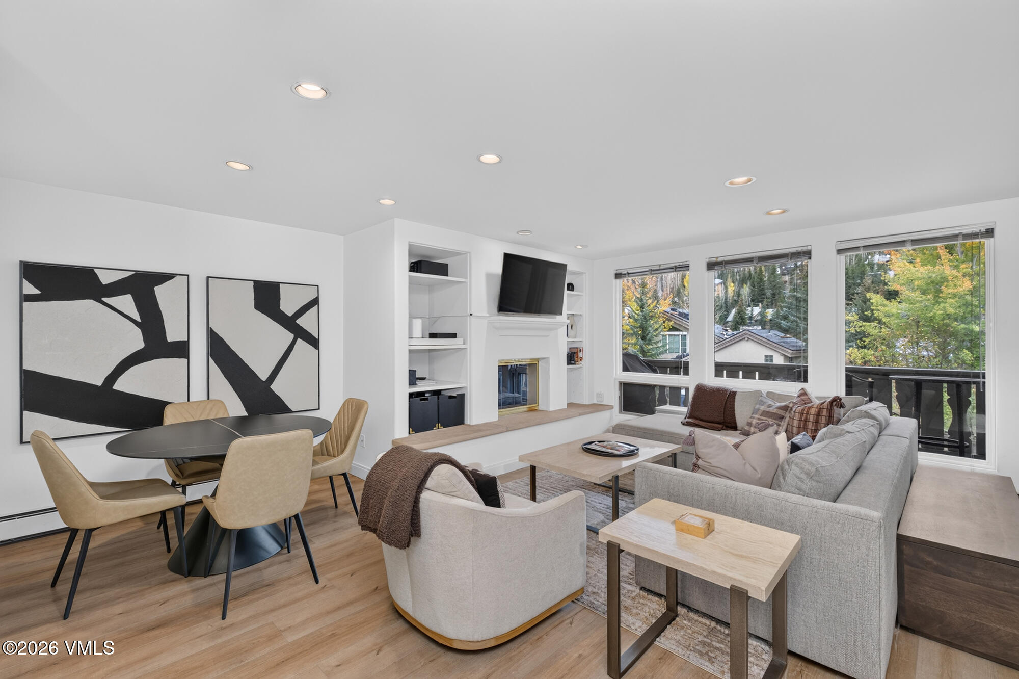 121 W Meadow Drive #a202 — photo