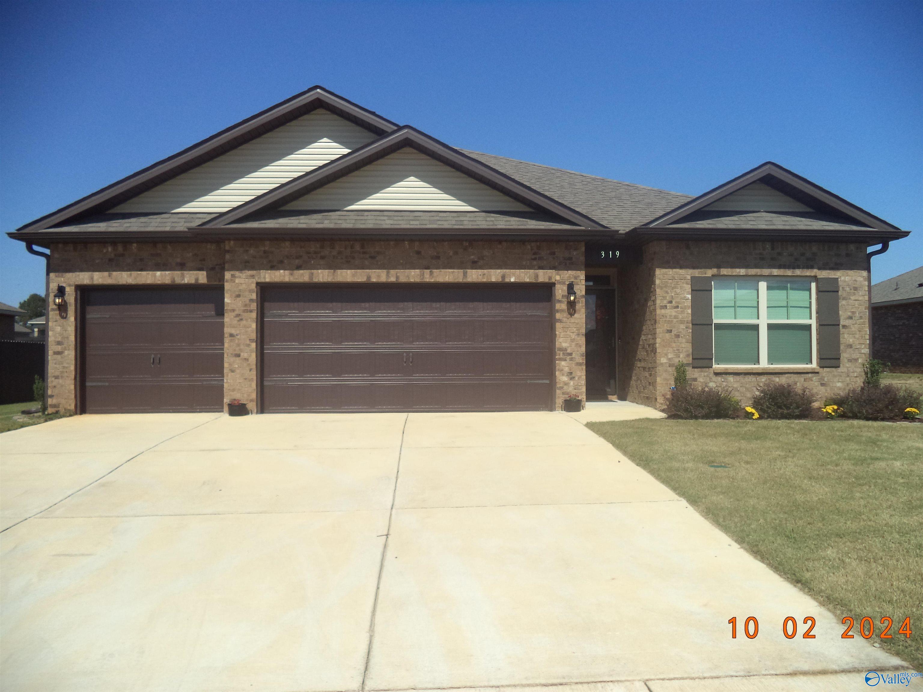 319 Jackson Point Circle — photo