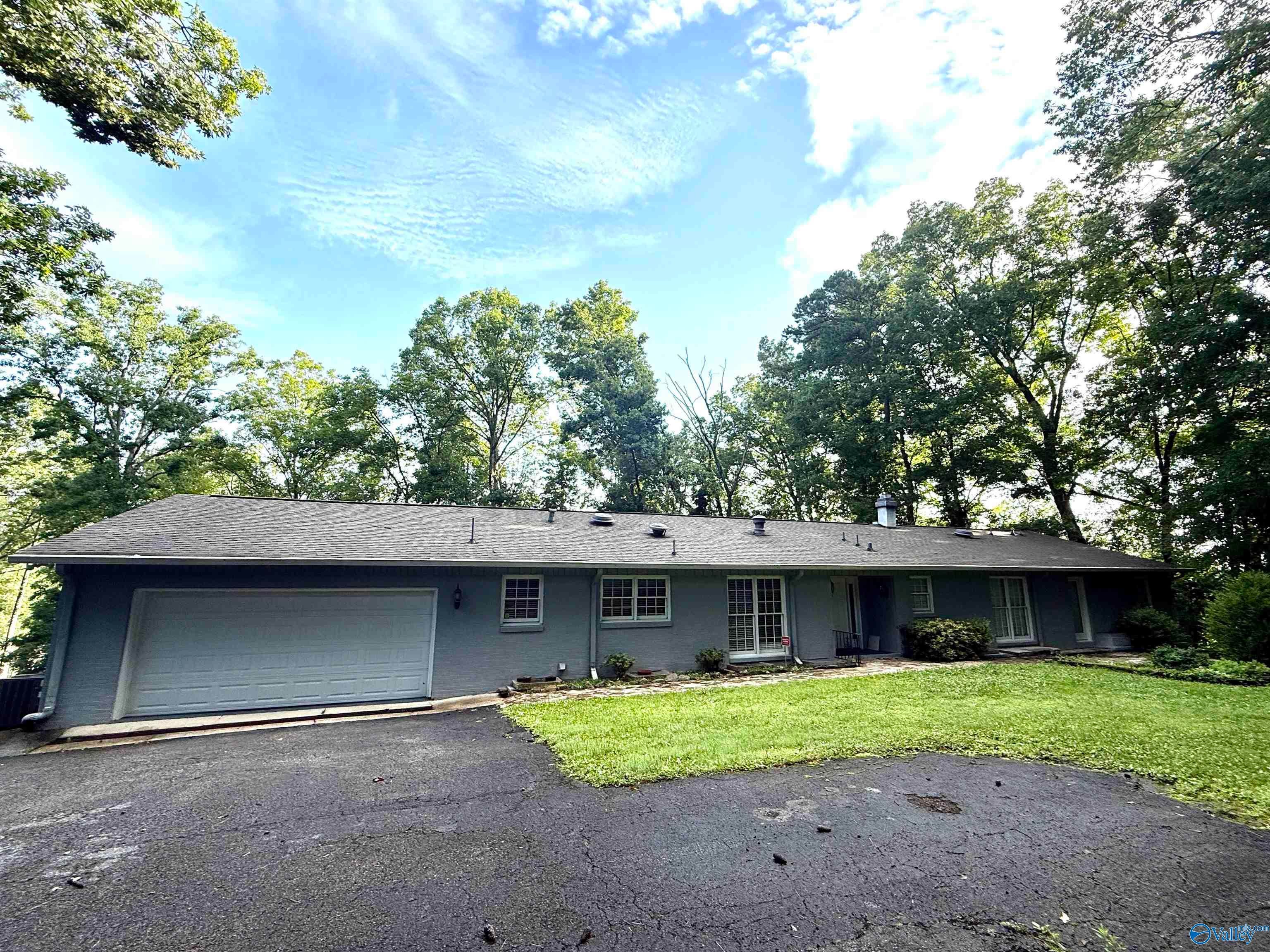 209 Beechwood Pass — photo