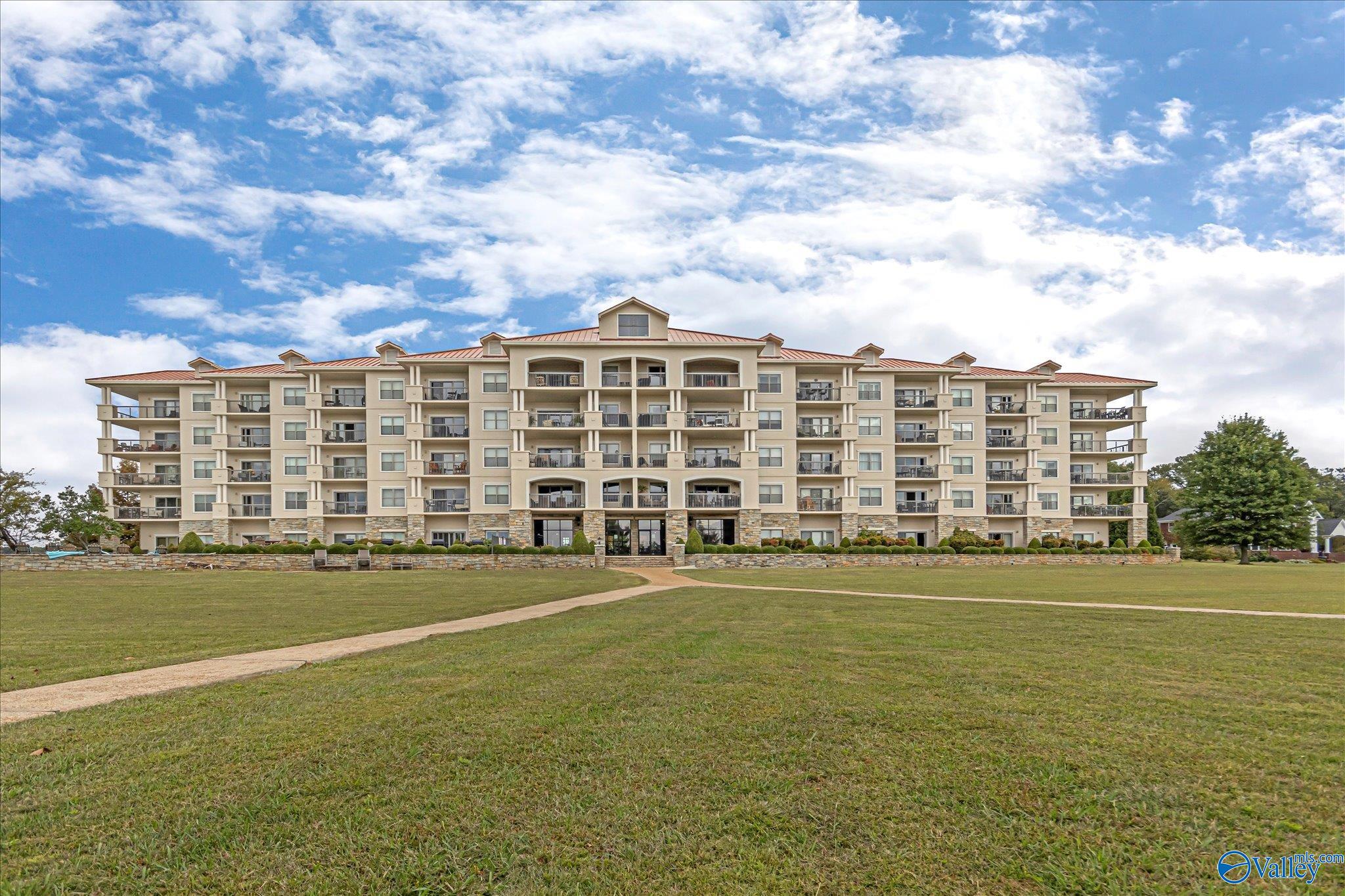 12100 Two Rivers Drive Ph-H — photo