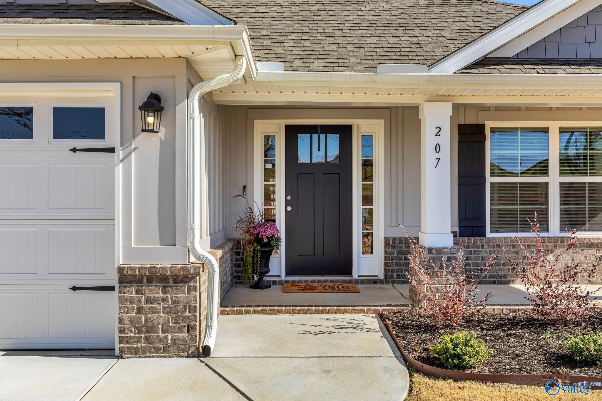 204 Rim Rock Circle — photo