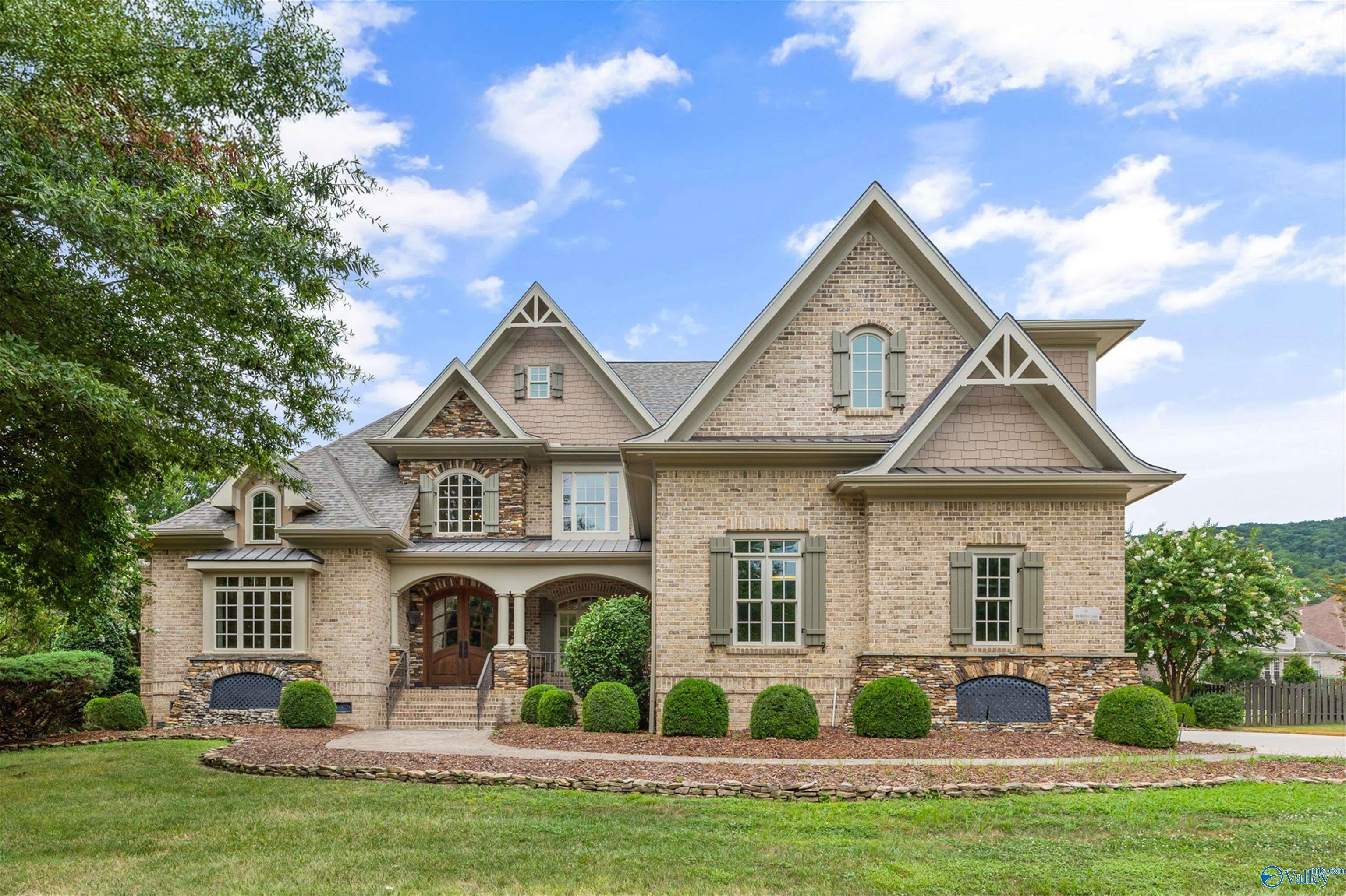 31 McMullen Lane — photo