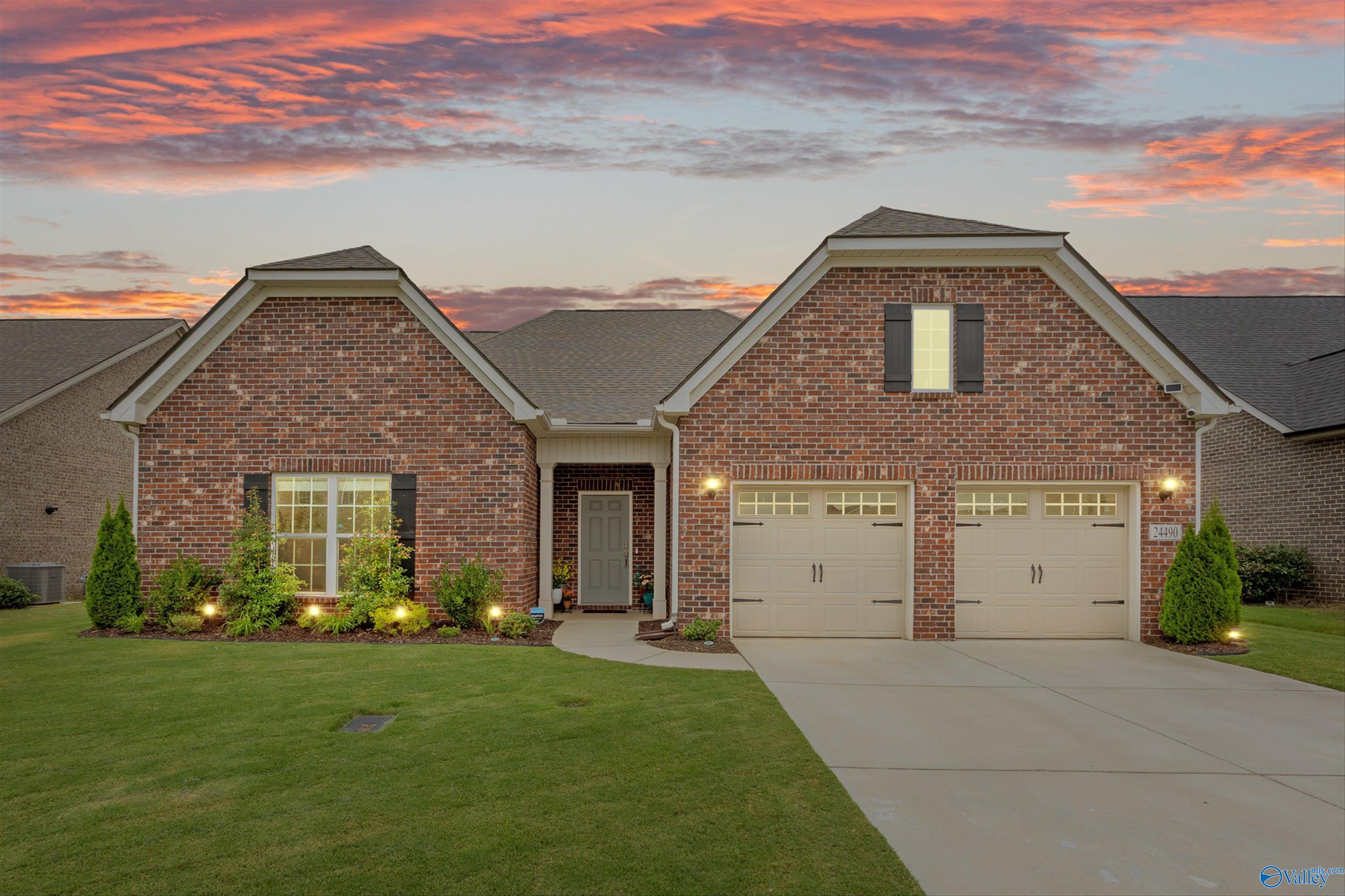 24490 Beacon Circle — photo
