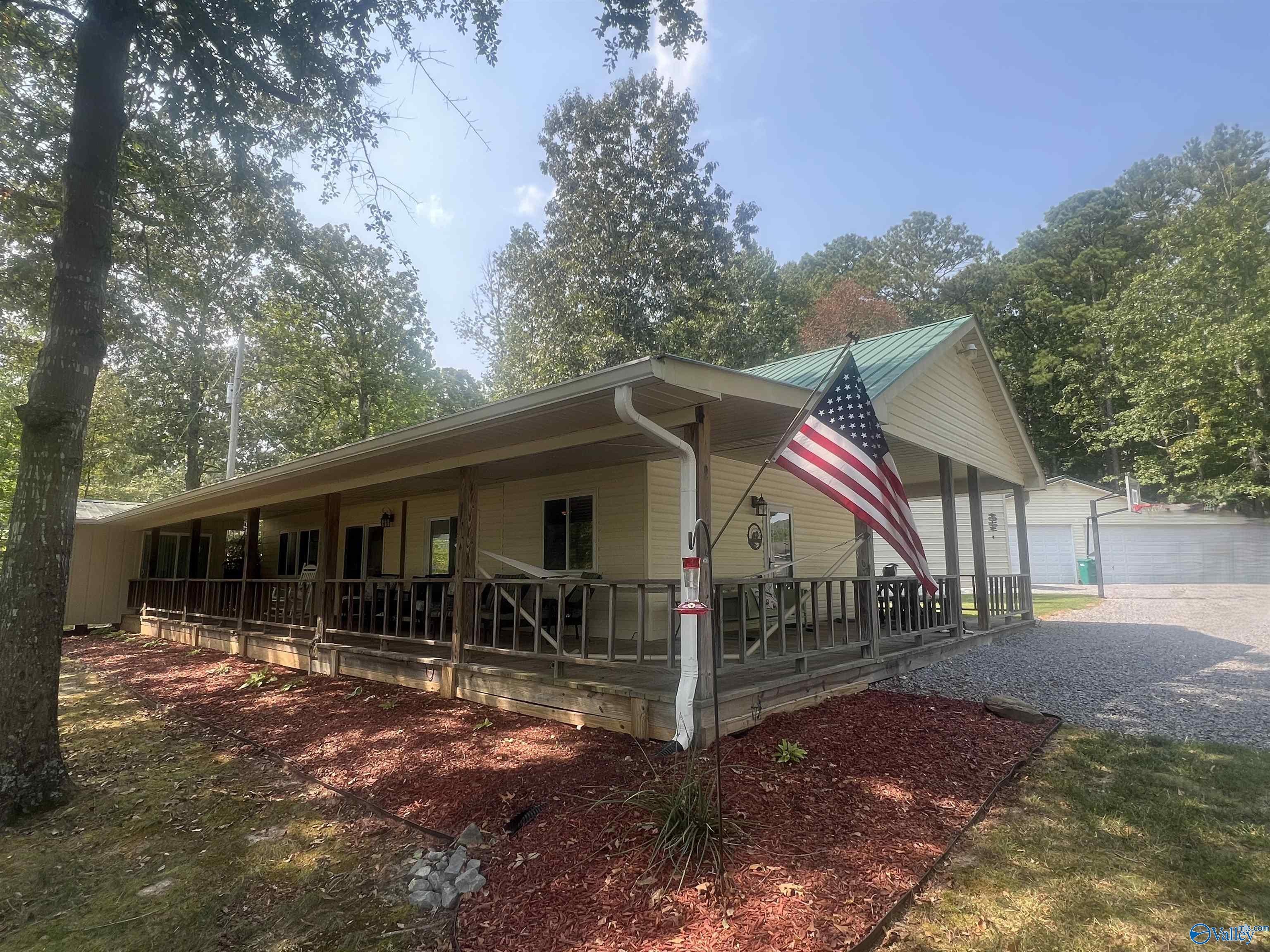 575 County Road 102 — photo