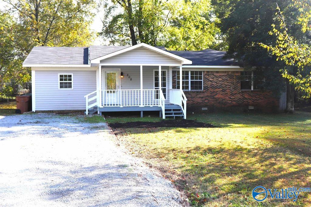 308 Sunset Street SW — photo