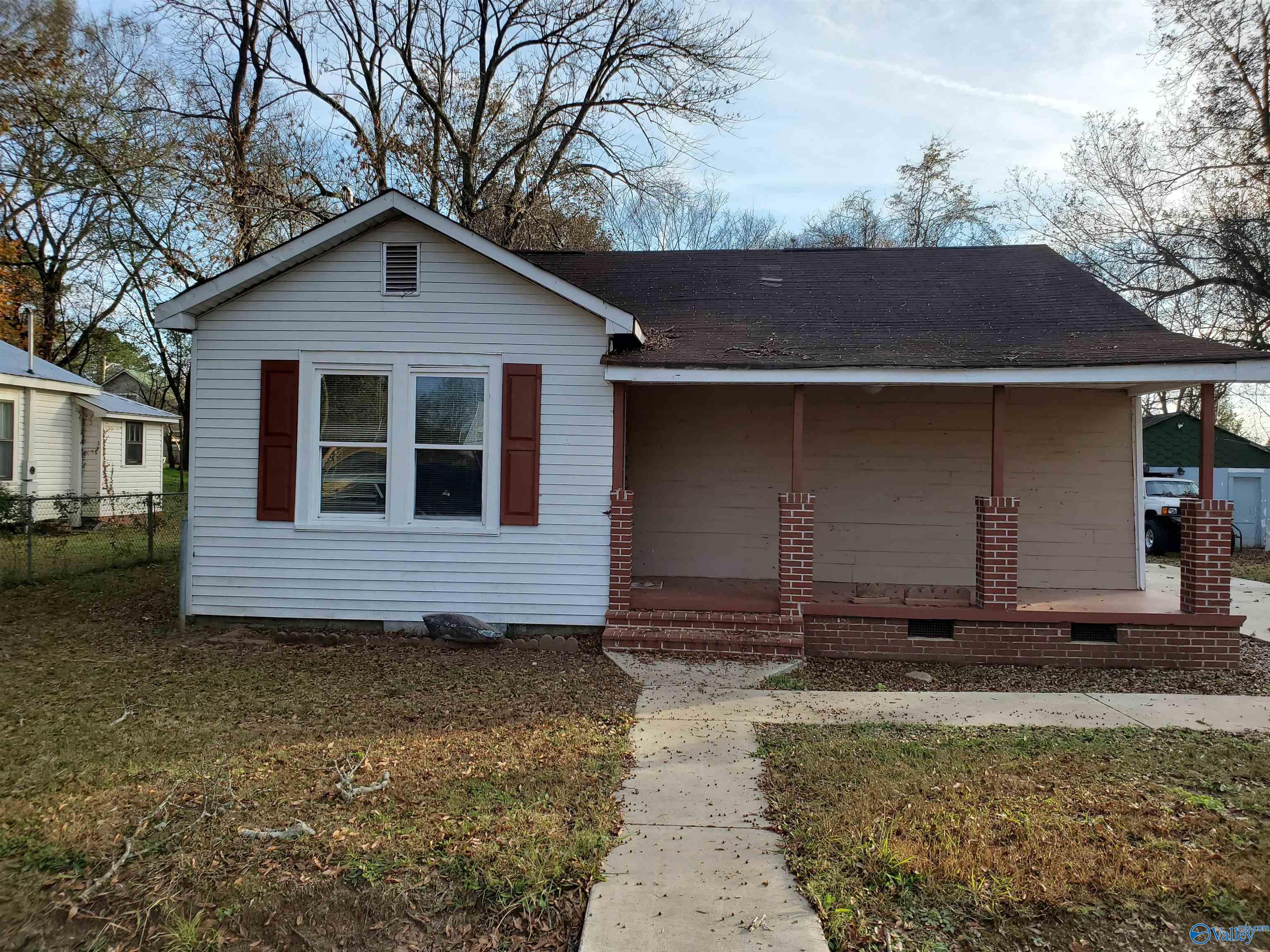509 Appletree Street — photo