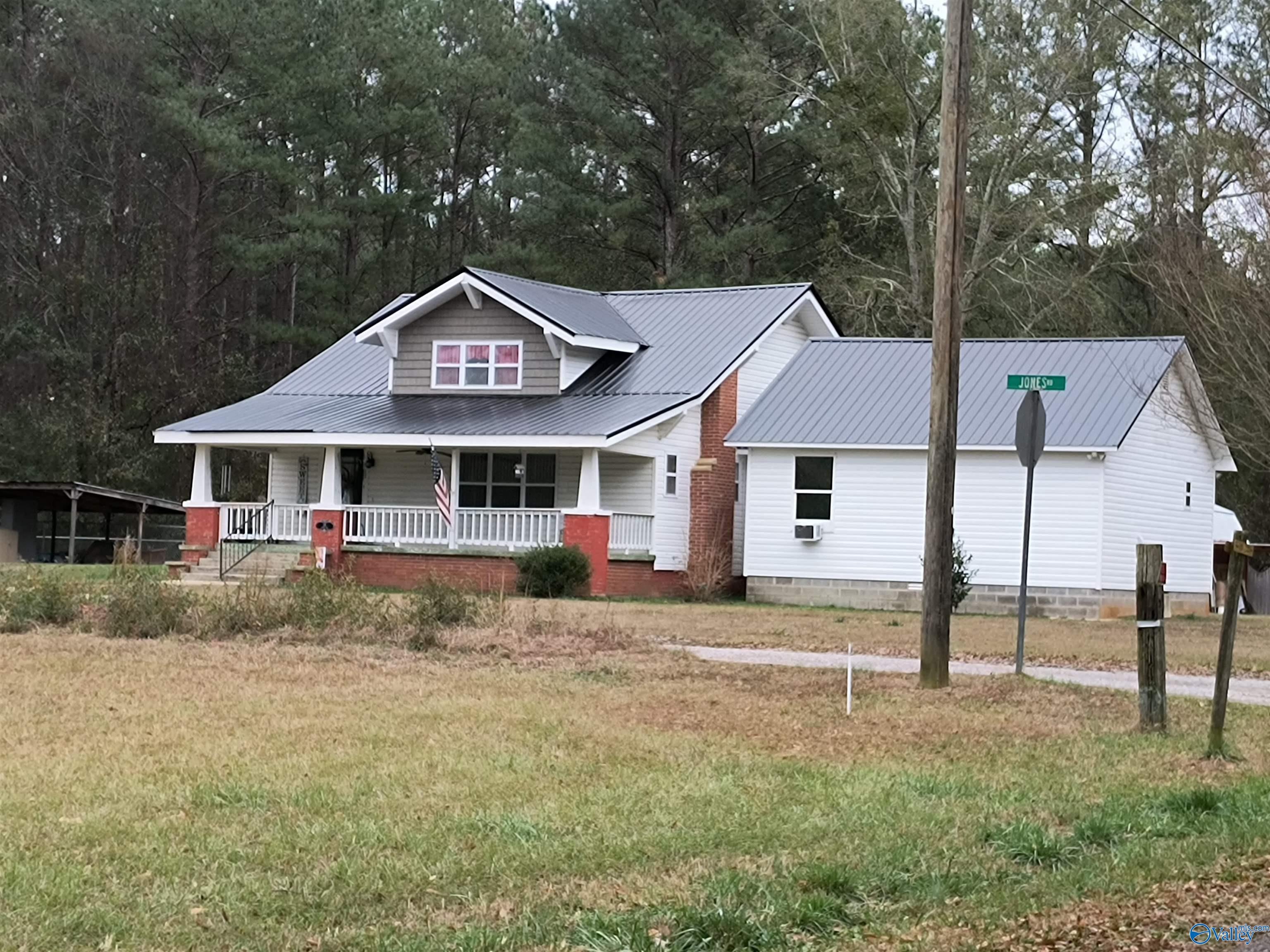 18 Jones Road — photo