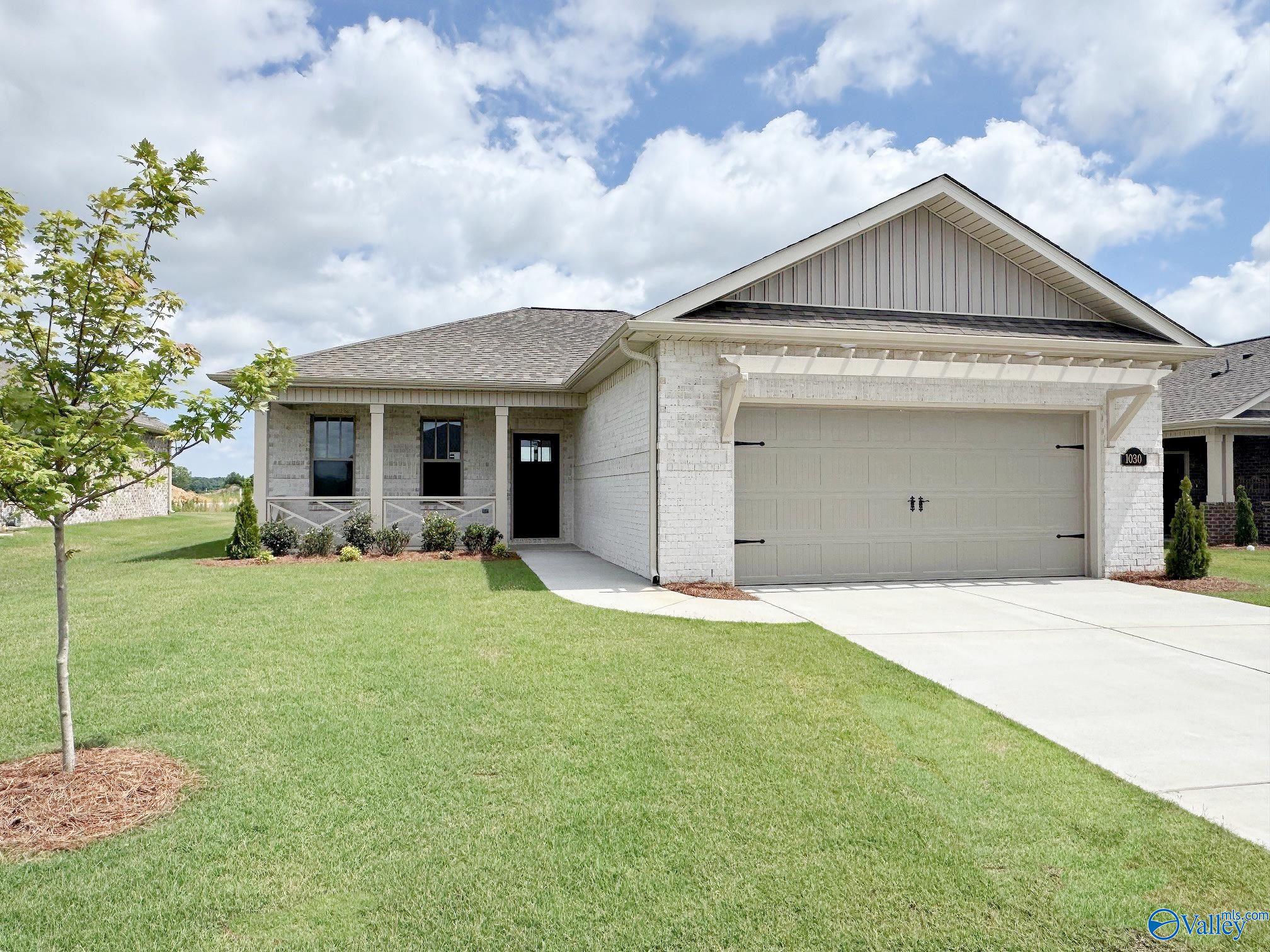 1030 Maplehurst Street, Decatur, AL 35603