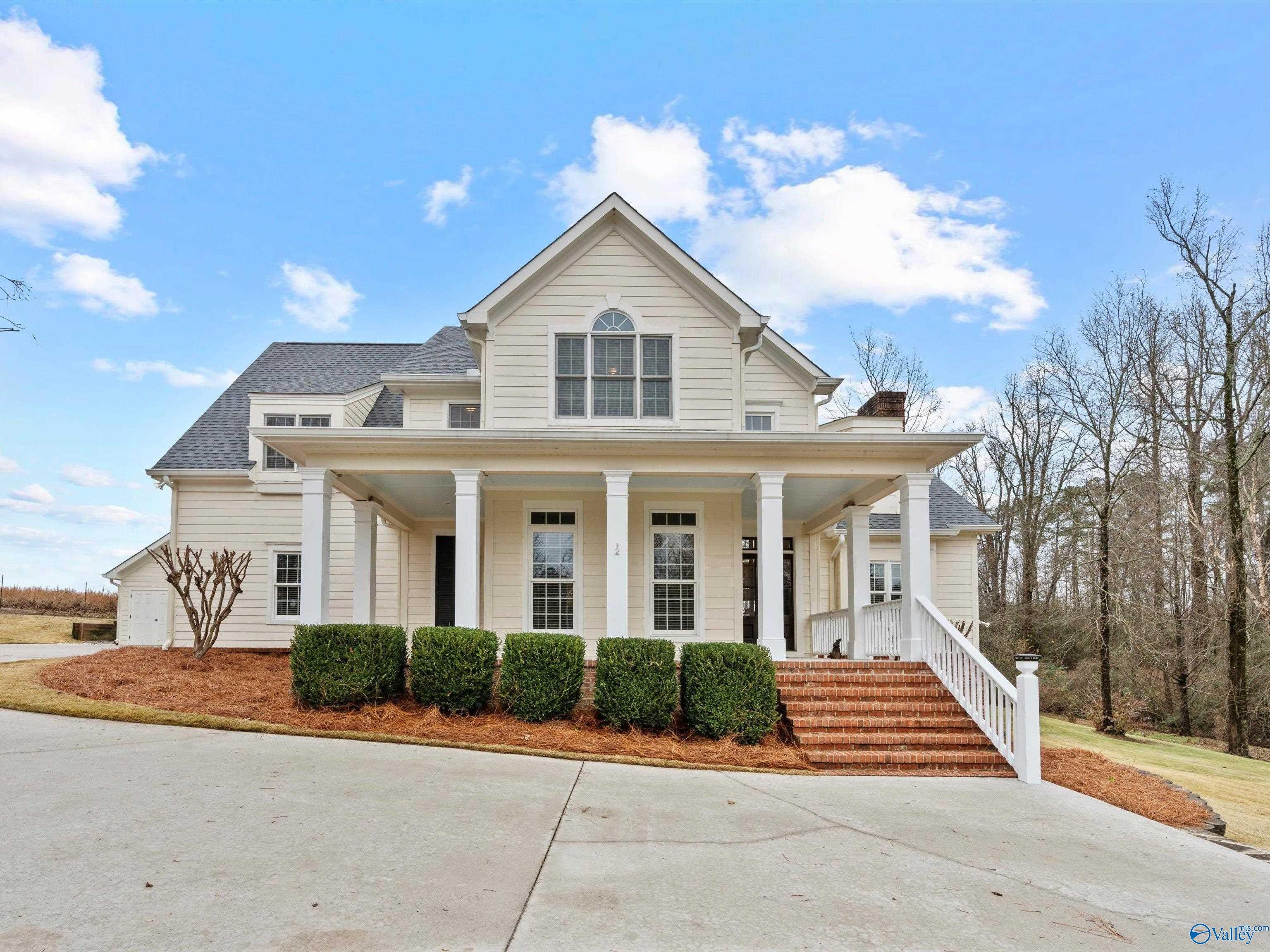 30 Cardinal Drive — photo
