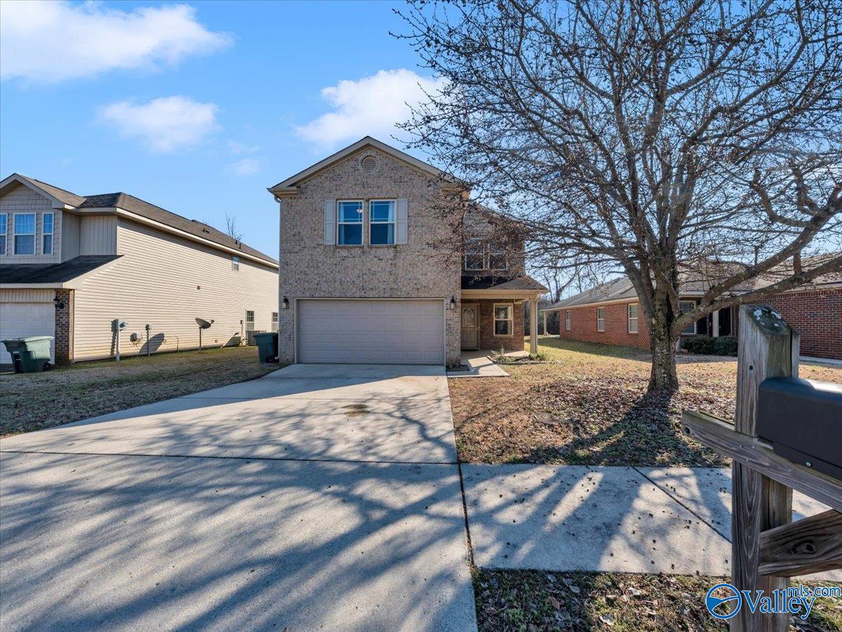 220 Valleyside Drive NE — photo