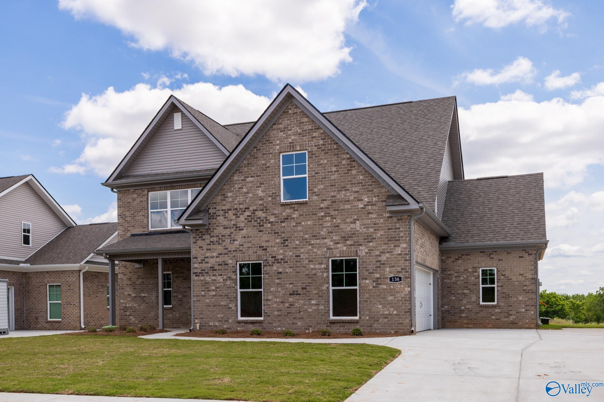 Home in Meridianville, AL 35759 — photo 2