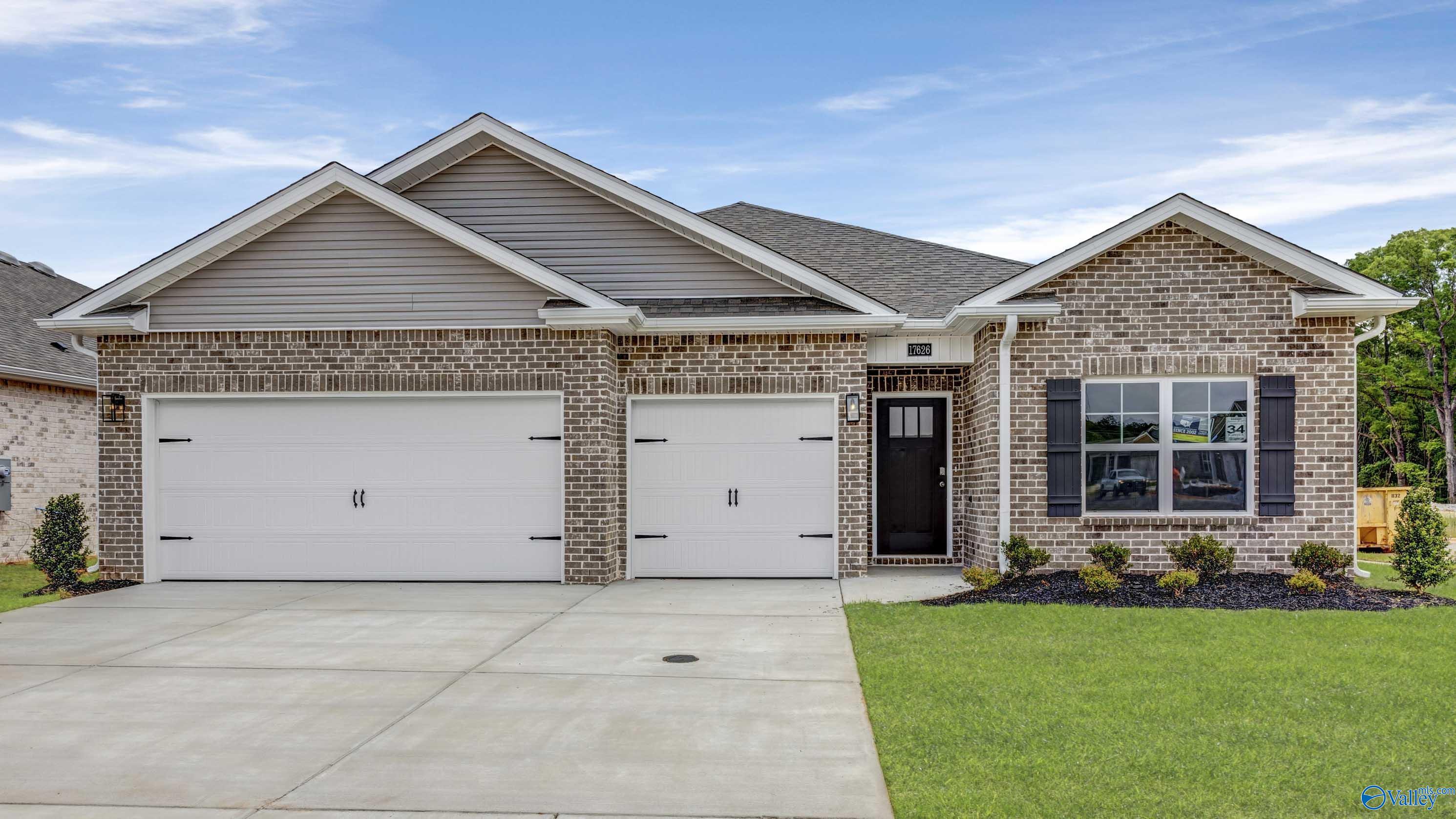17626 Sapphire Lane — photo