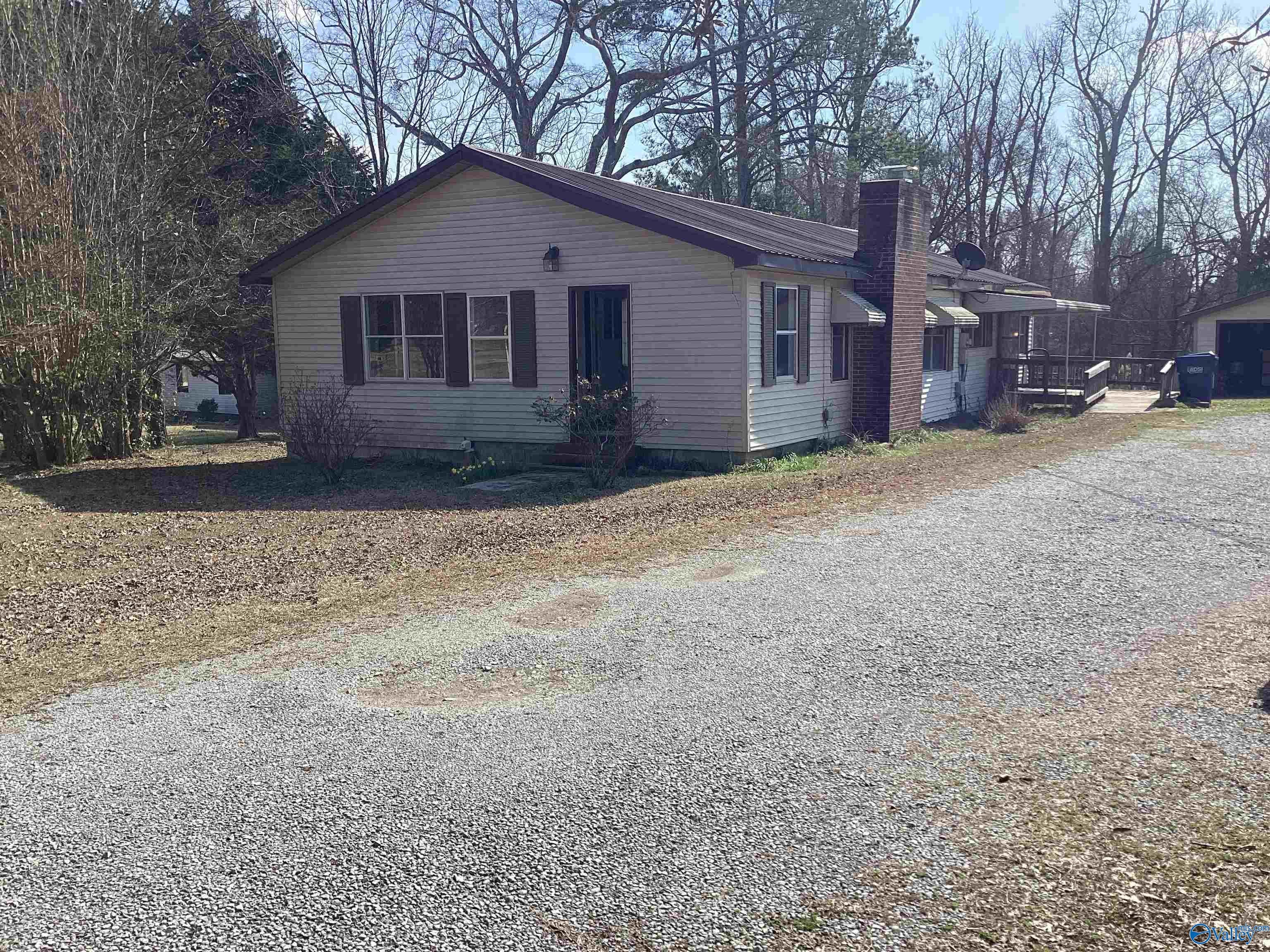 3749 Oak Street — photo