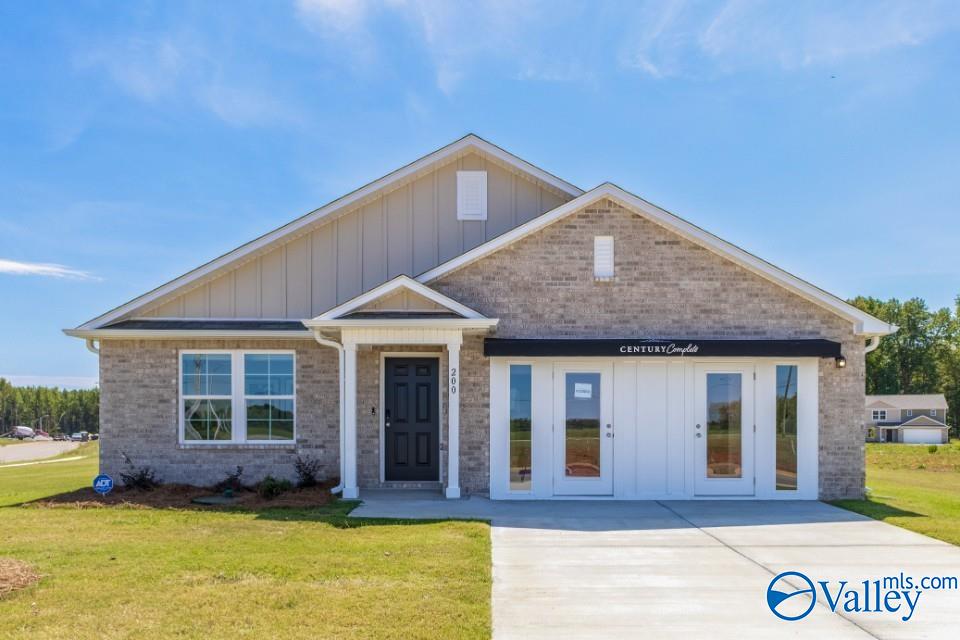 200 Purple Martin Drive — photo