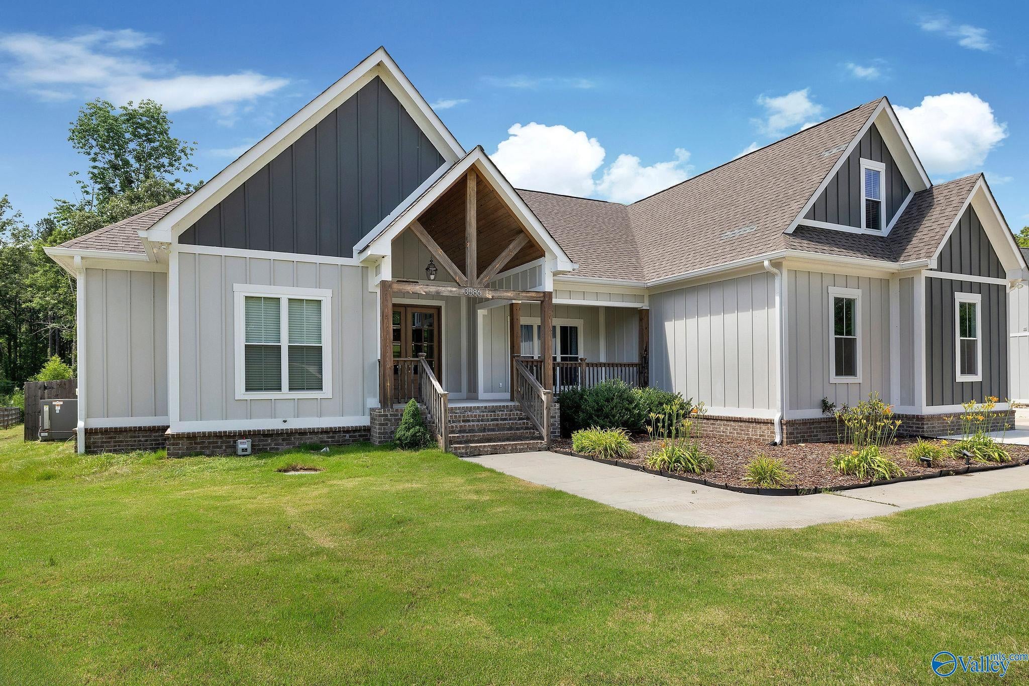 3586 Creek Path Road — photo