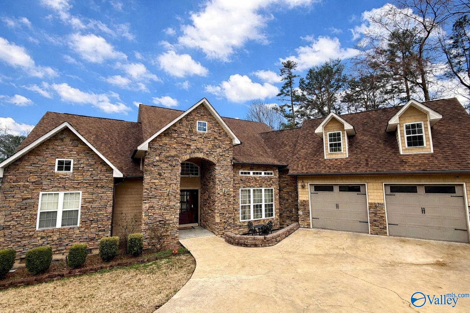 1107 Scenic Drive — photo