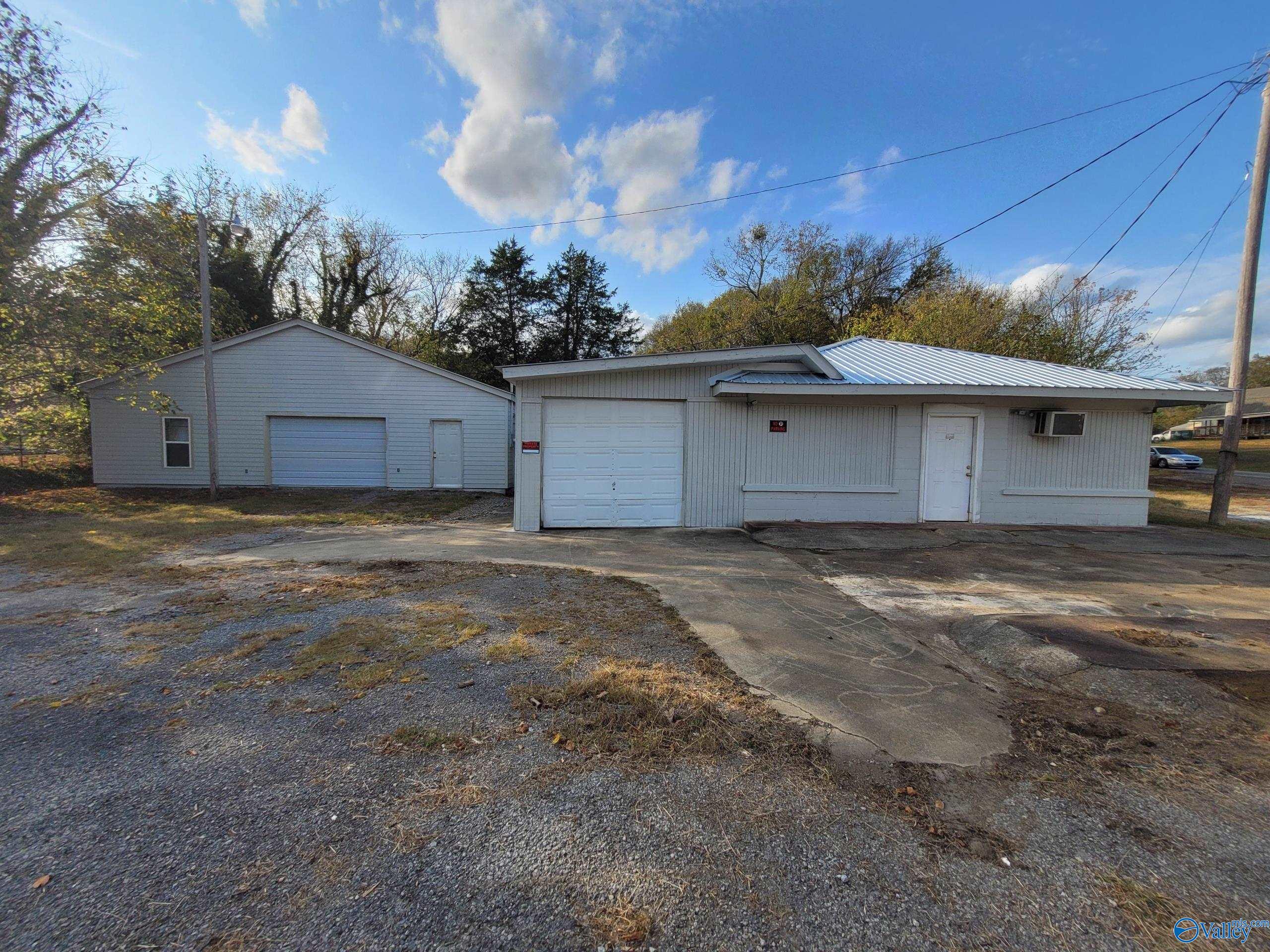 2889 Scottsboro Hwy — photo