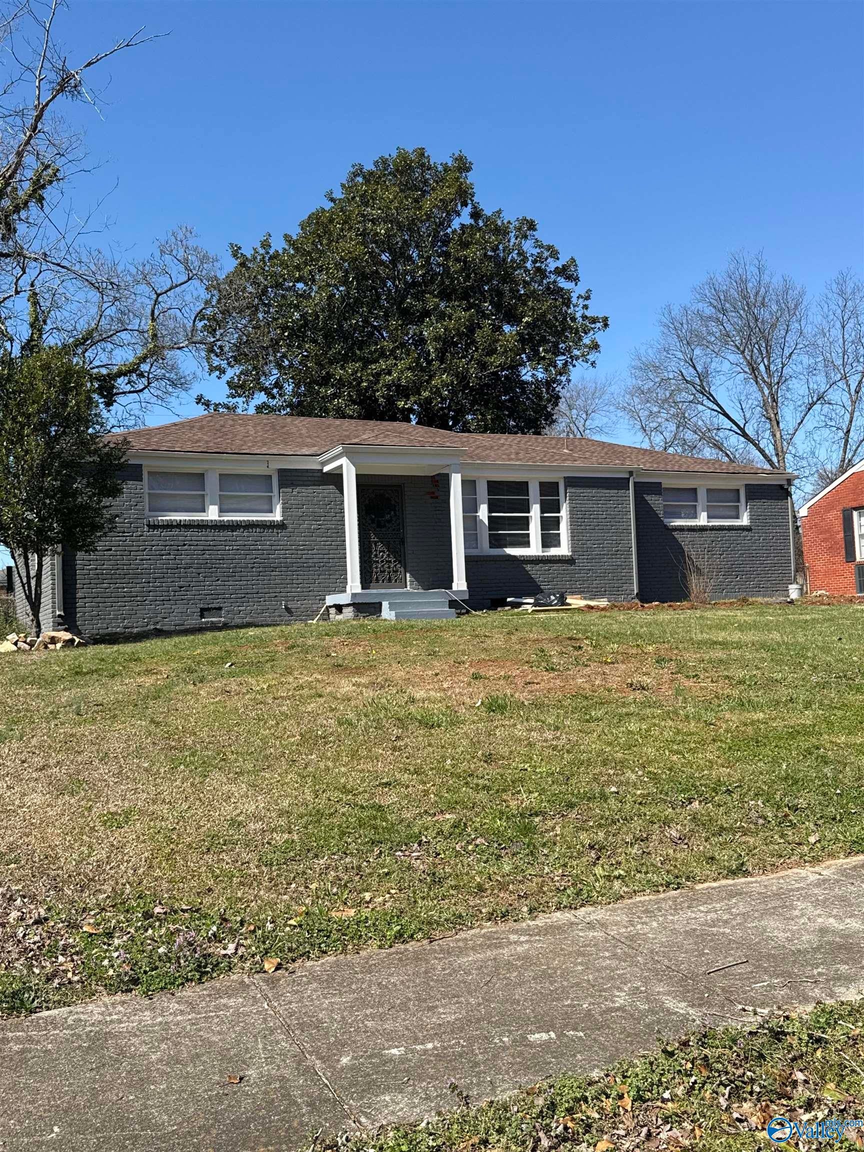 3611 NW Lakewood Drive NW — photo