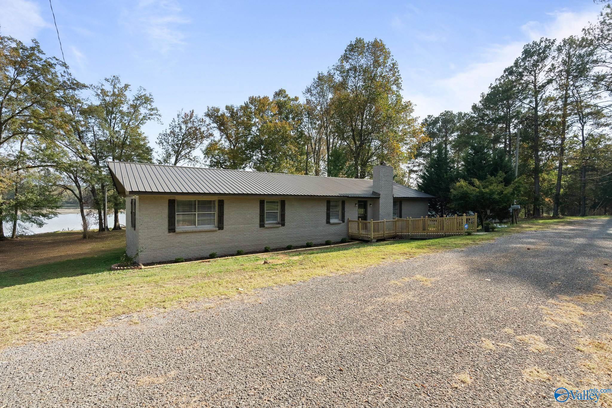 367 River Drive — photo