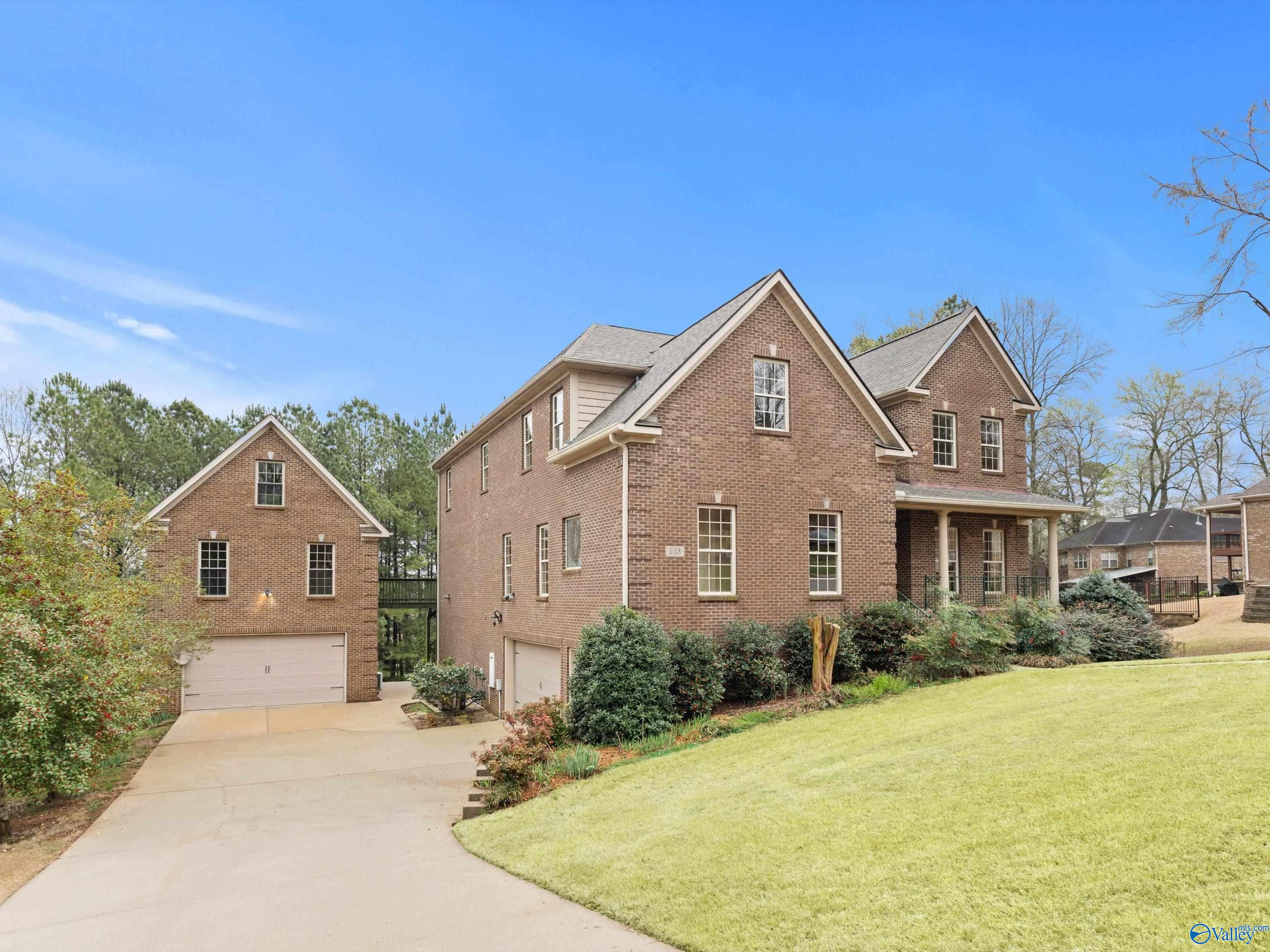 103 Cedar Valley Court — photo