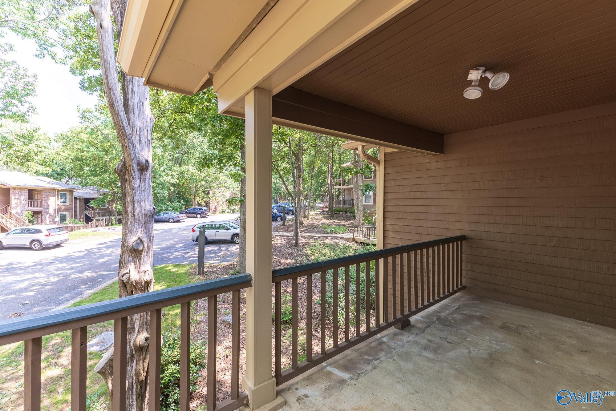 2043 Woodlawn Drive SW 2043 — photo
