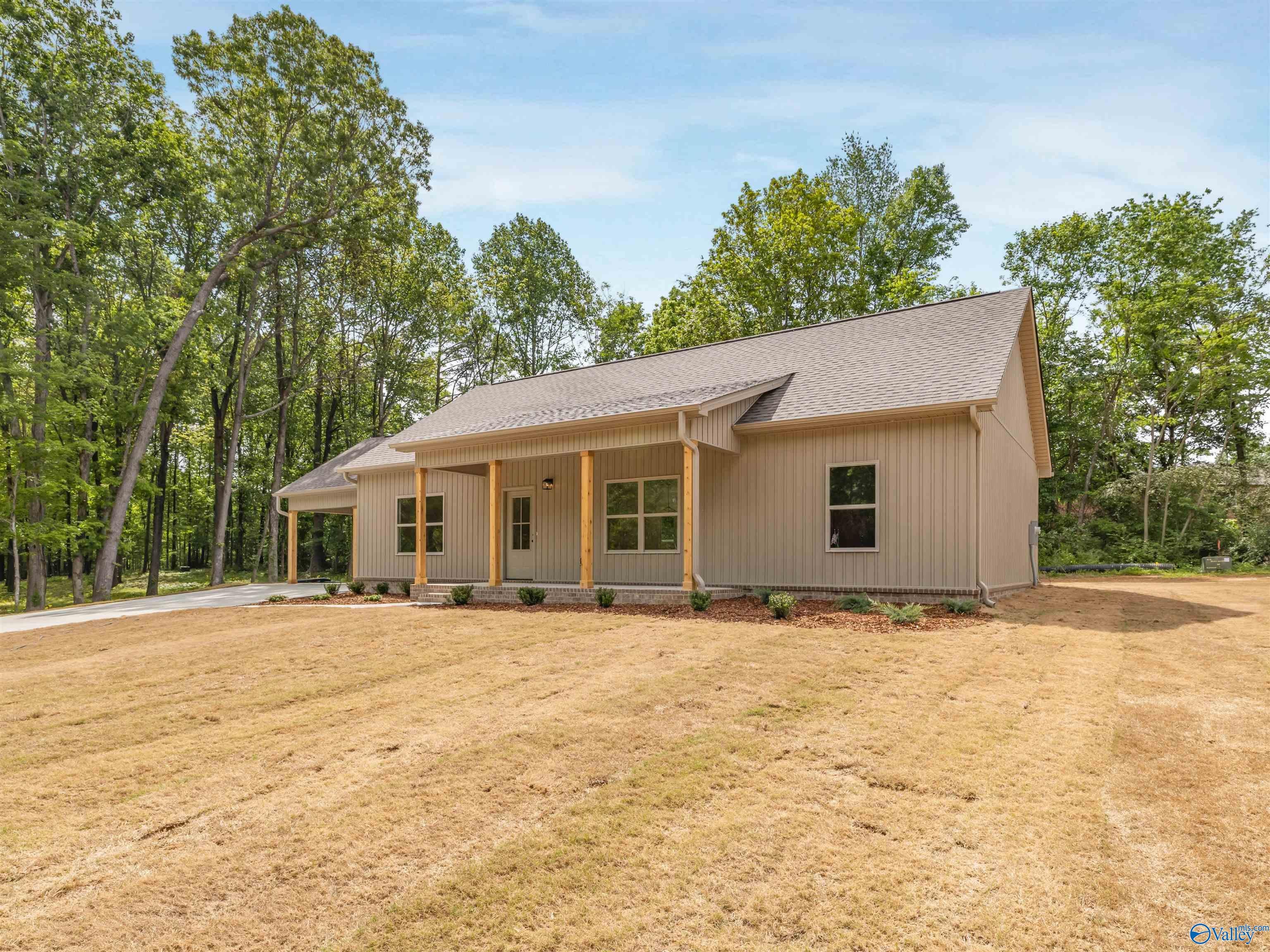 352 Elgin Hills Drive — photo