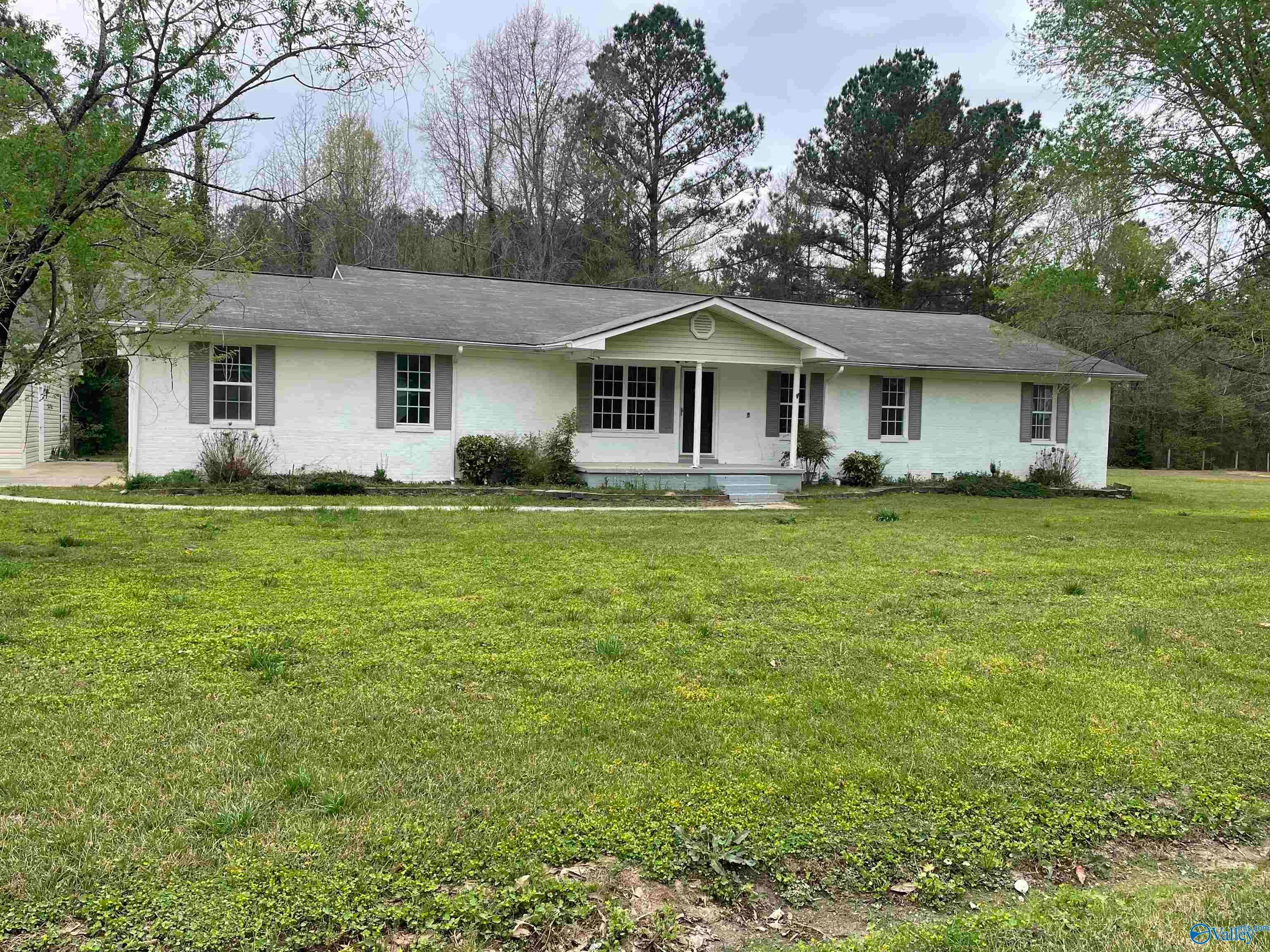 1421 Cove Creek Drive E — photo