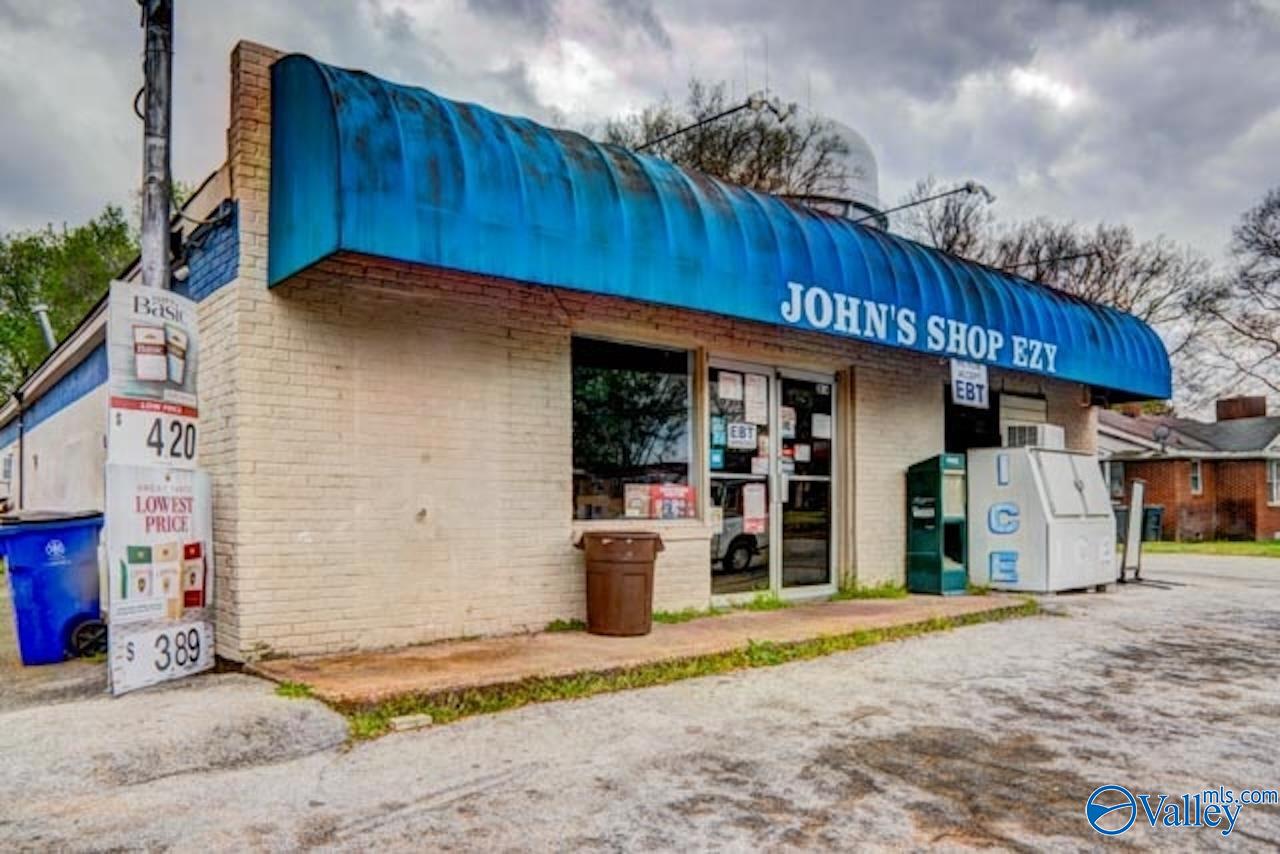 2614 Huntsville Road — photo