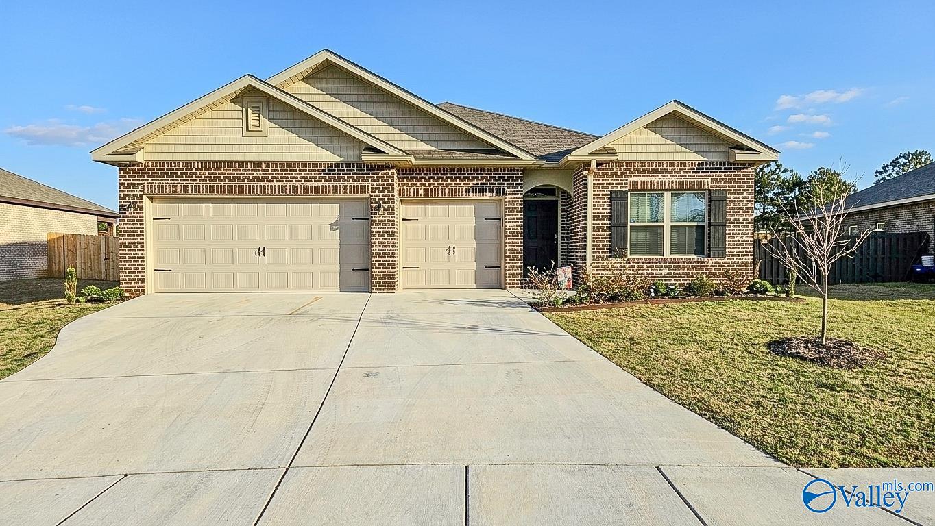 14090 New Castle Drive — photo
